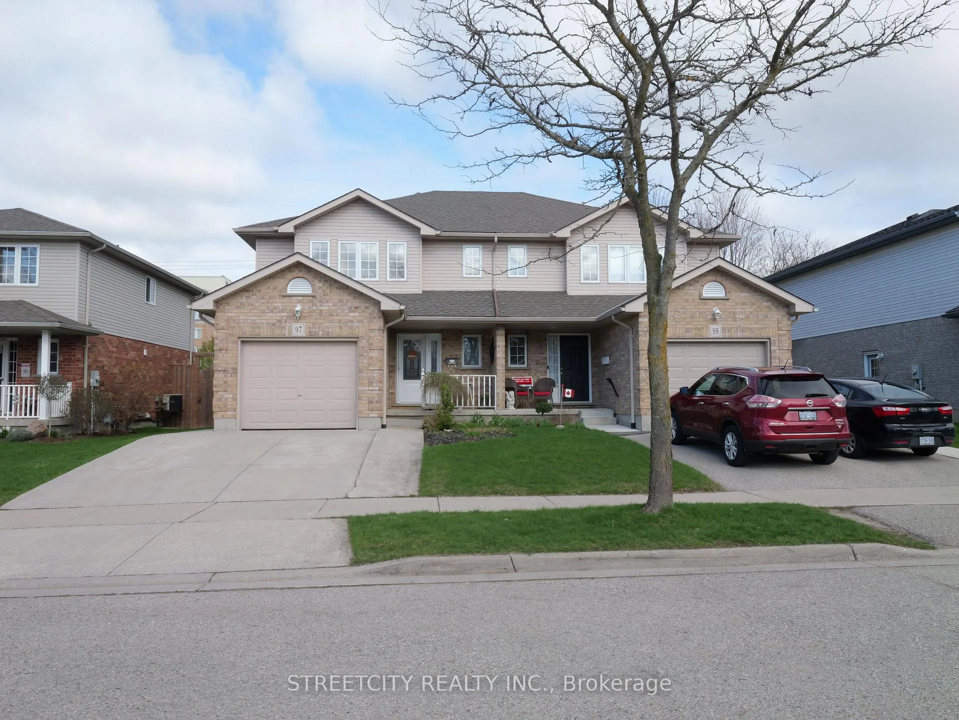 Photo 8 of 97 Gregory Crescent, Stratford — HOMEH