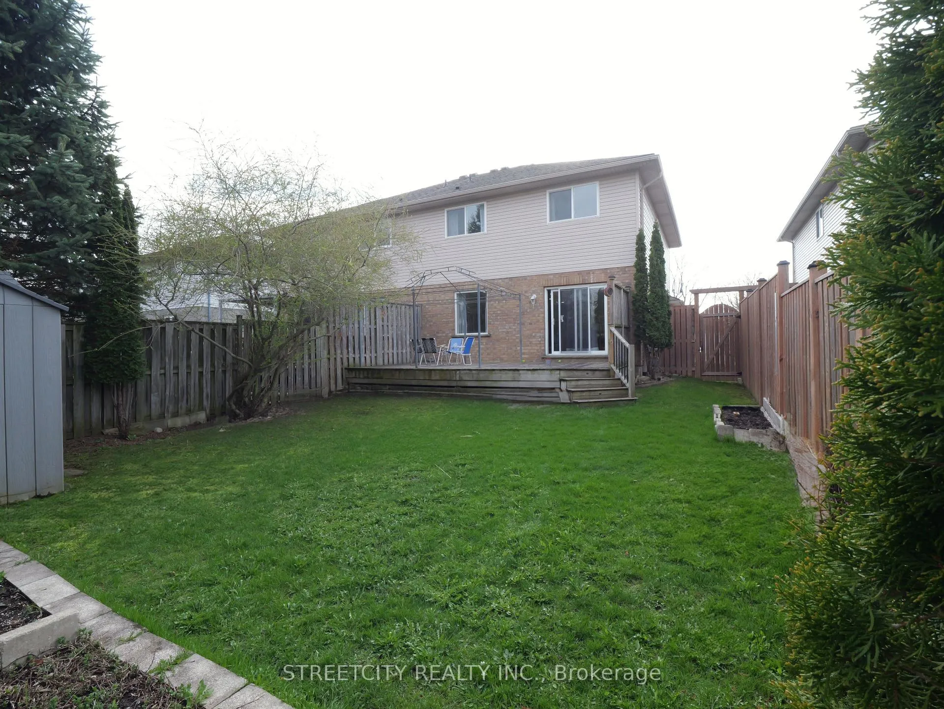 Photo 11 of 97 Gregory Crescent, Stratford — HOMEH