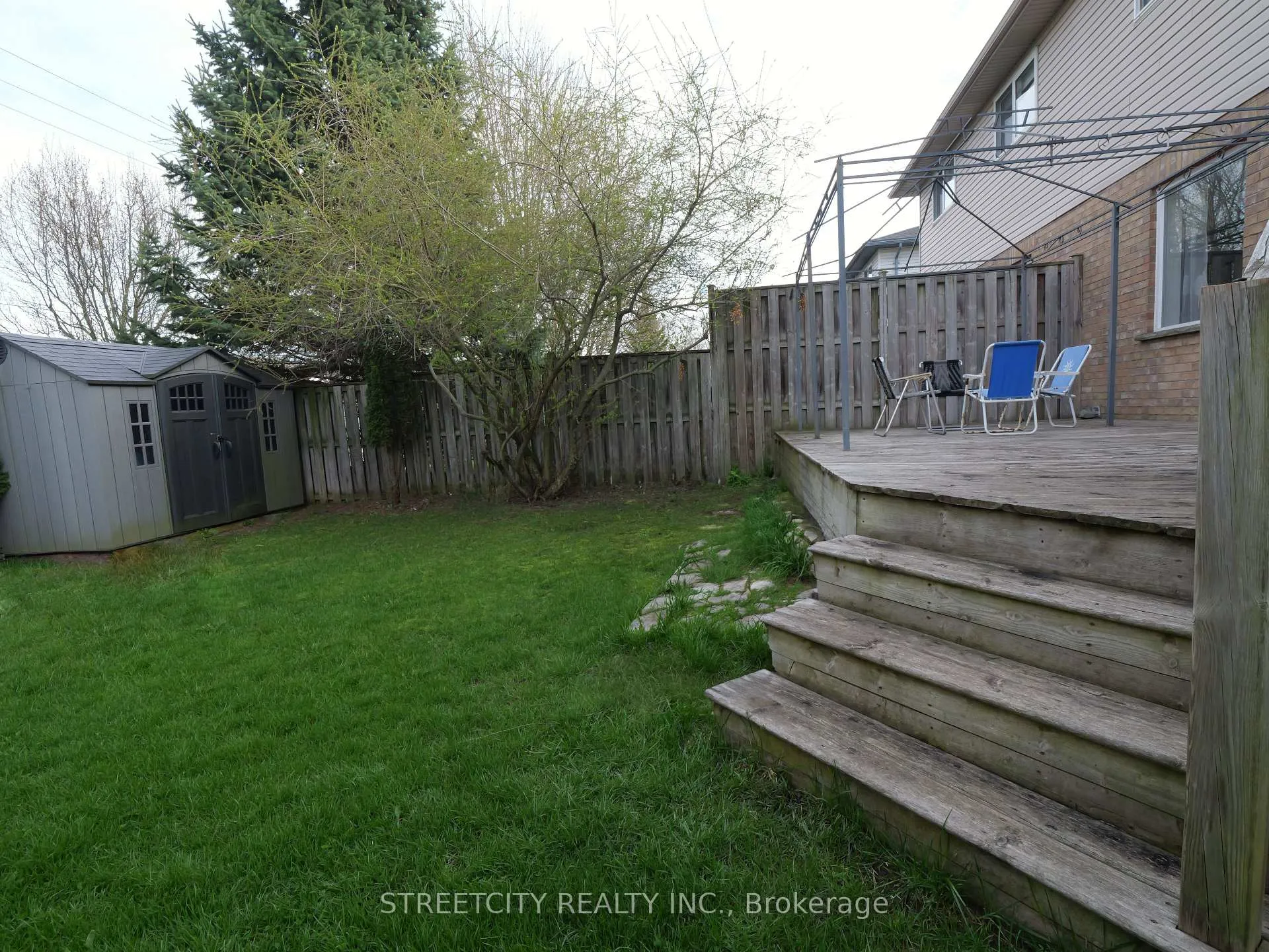 Photo 12 of 97 Gregory Crescent, Stratford — HOMEH