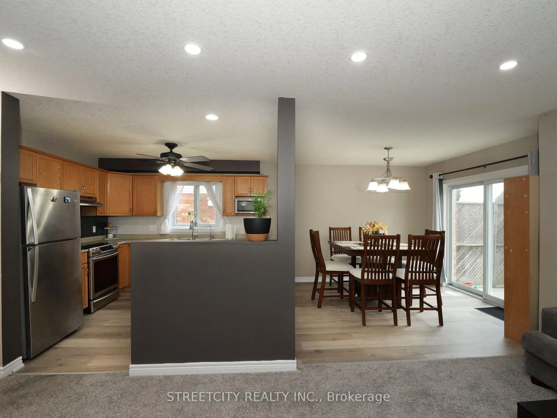 Photo 16 of 97 Gregory Crescent, Stratford — HOMEH