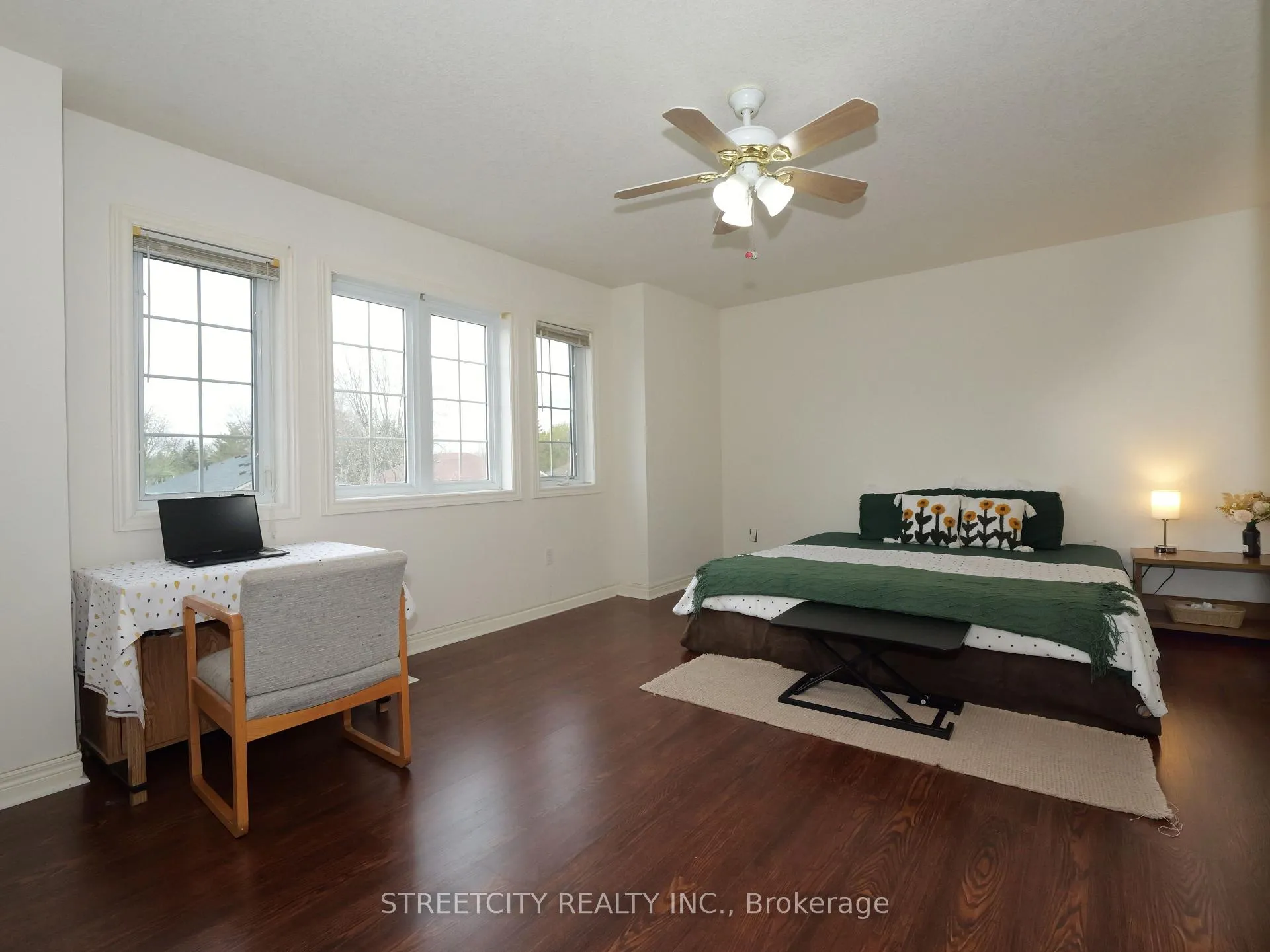 Photo 22 of 97 Gregory Crescent, Stratford — HOMEH