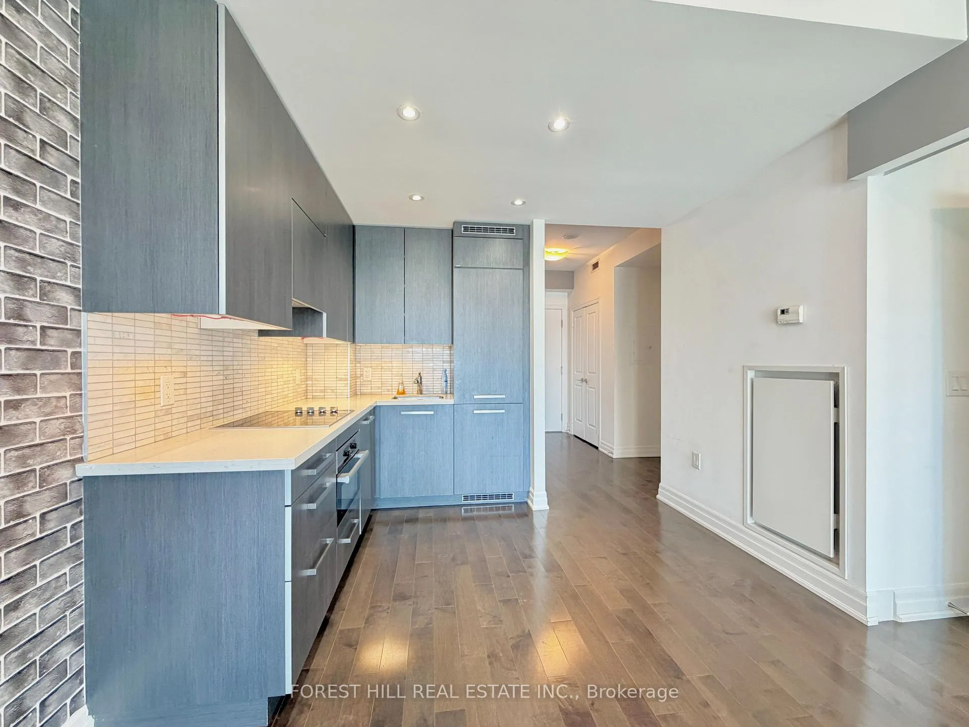 Photo 3 of Unit 1804, 8 The Esplanade, Toronto, Waterfront Communities — HOMEH