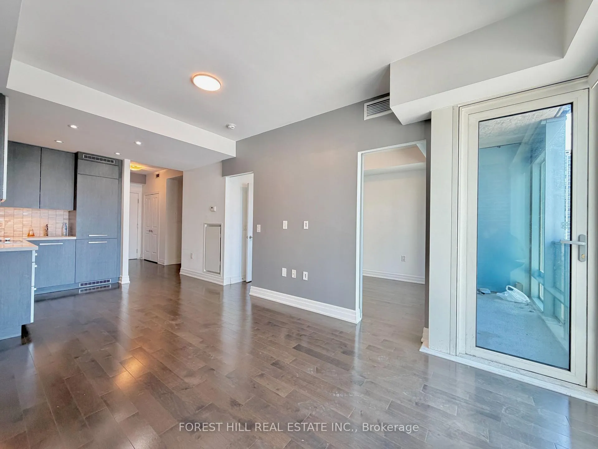 Photo 7 of Unit 1804, 8 The Esplanade, Toronto, Waterfront Communities — HOMEH