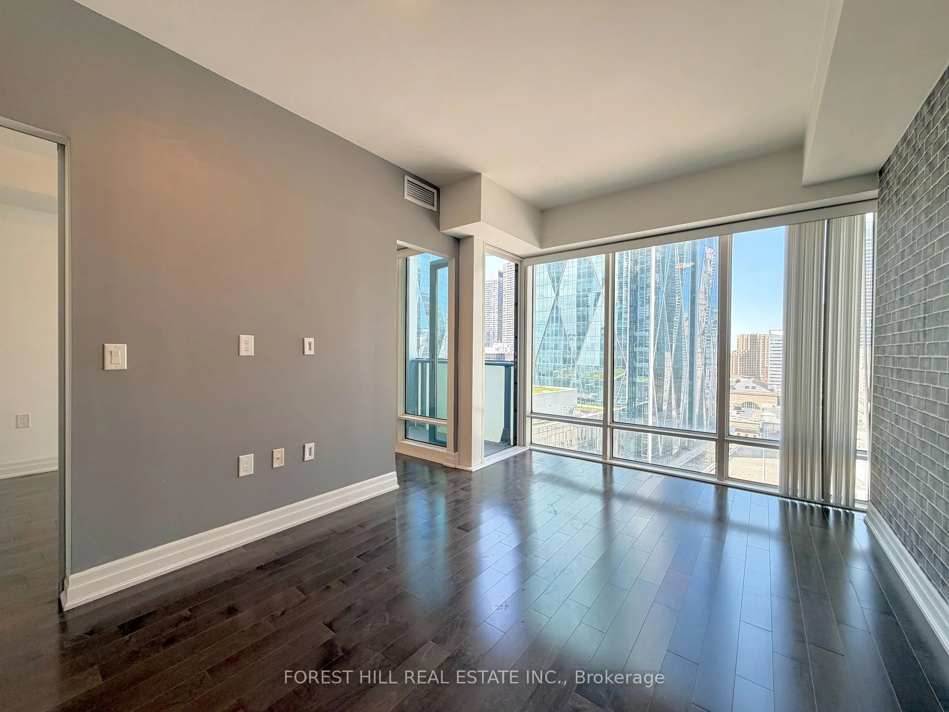Photo 12 of Unit 1804, 8 The Esplanade, Toronto, Waterfront Communities — HOMEH
