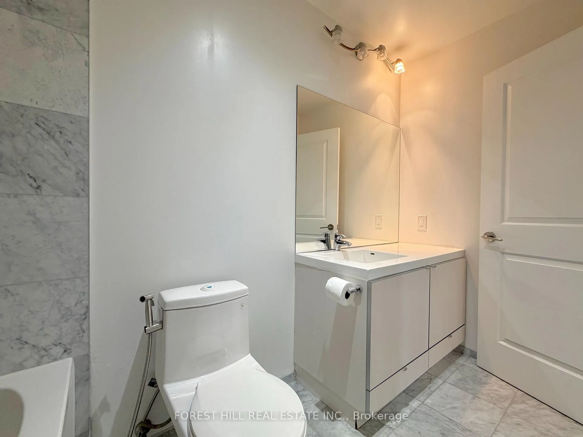 Photo 23 of Unit 1804, 8 The Esplanade, Toronto, Waterfront Communities — HOMEH