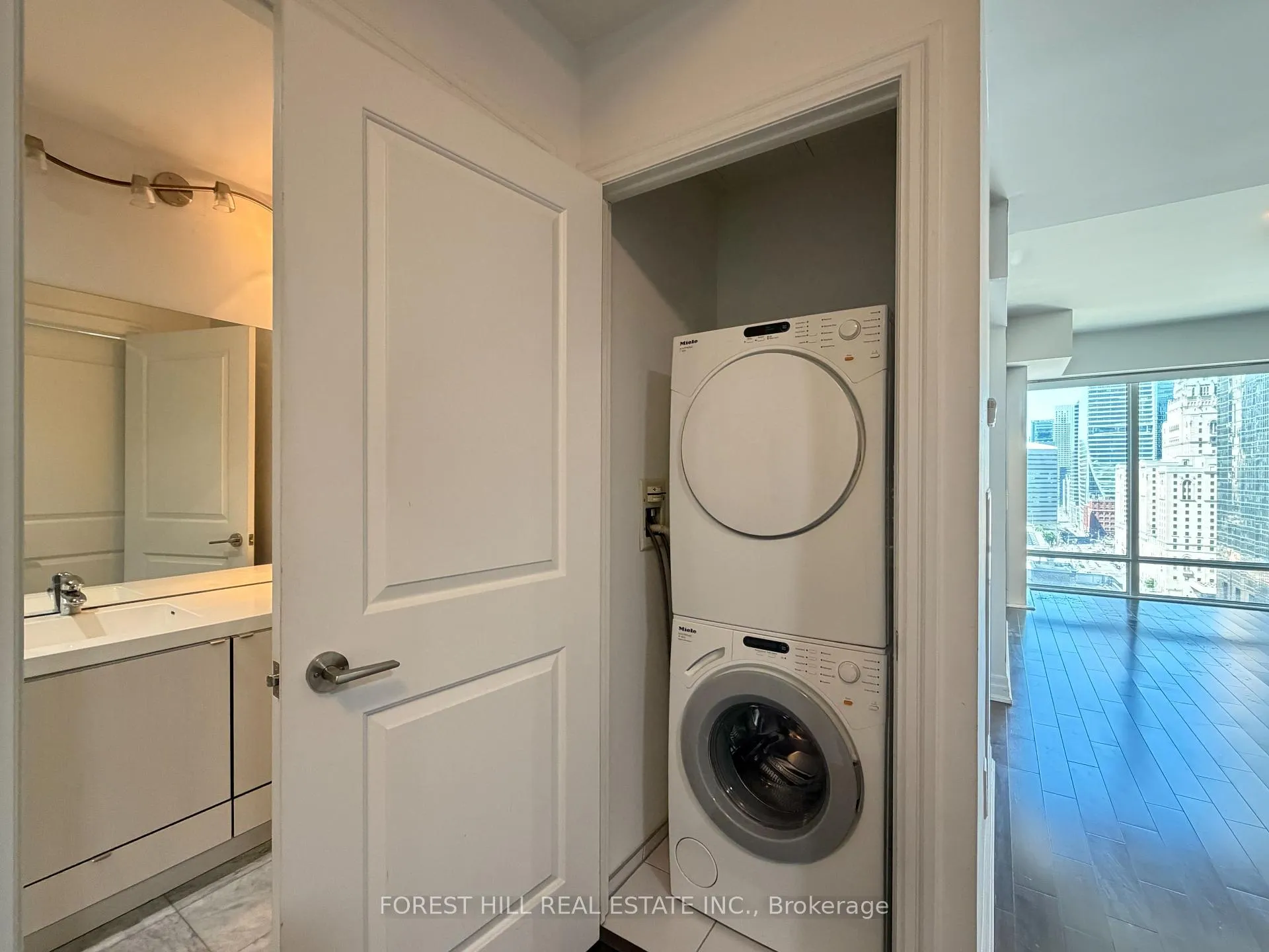 Photo 24 of Unit 1804, 8 The Esplanade, Toronto, Waterfront Communities — HOMEH
