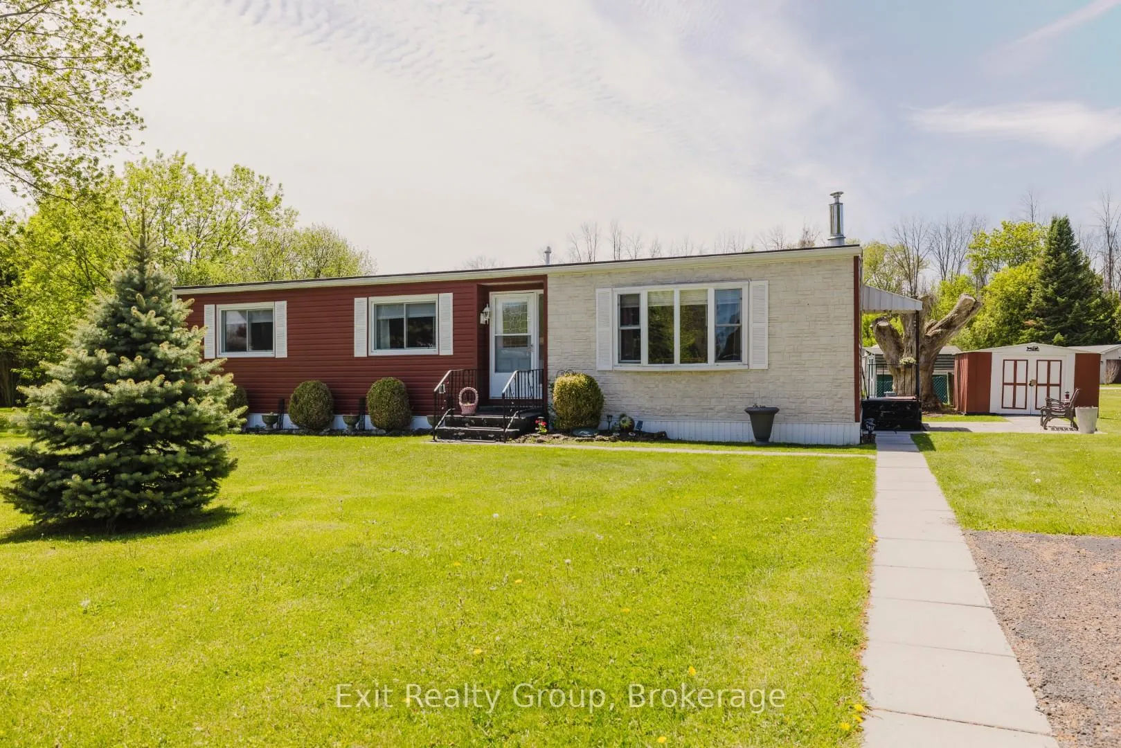 Photo 3 of Unit 172, 63 Whites Road, Quinte West, Sidney Ward — HOMEH