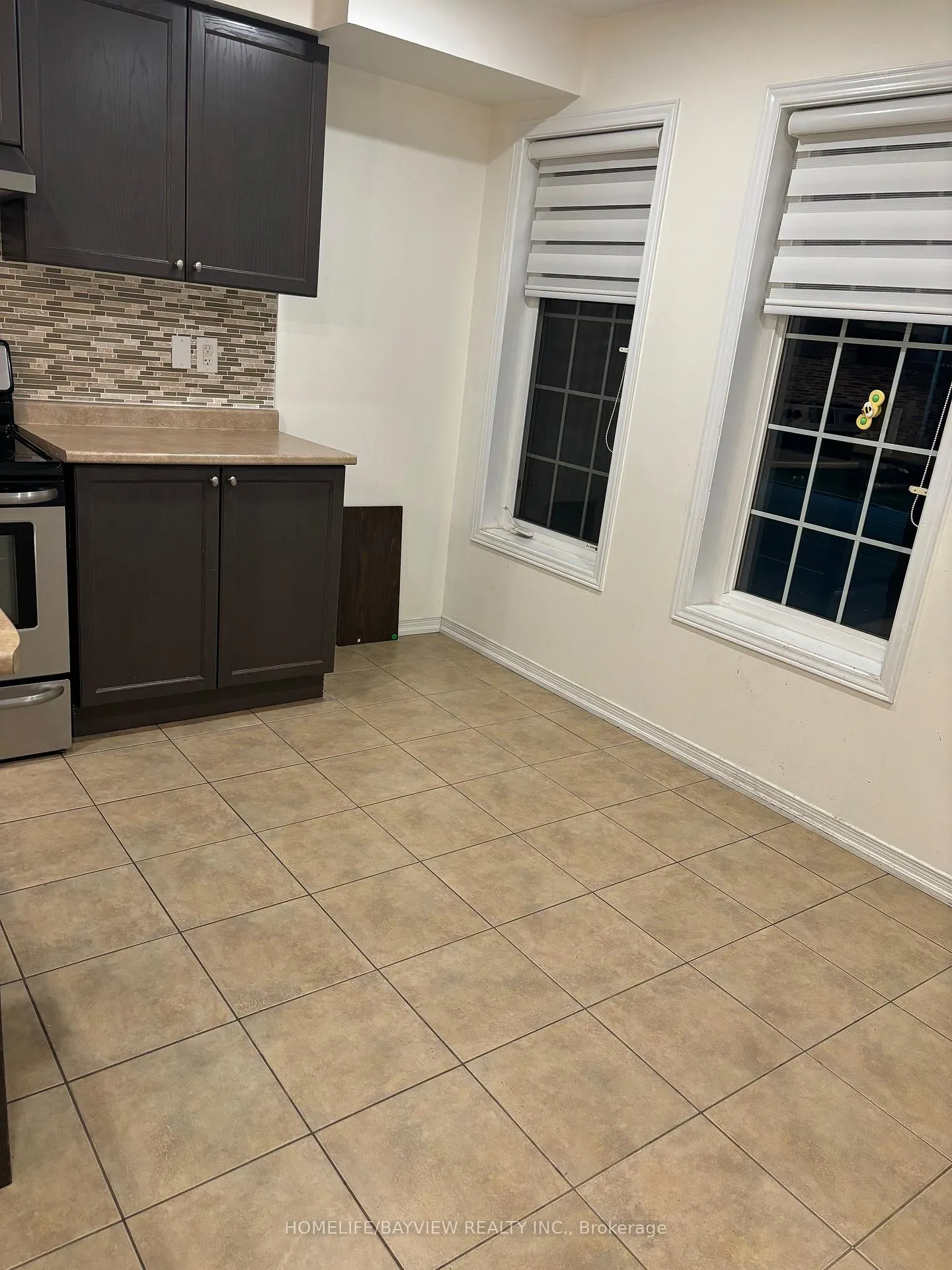Photo 7 of 5241 Major Mackenzie Drive E, Markham, Berczy — HOMEH