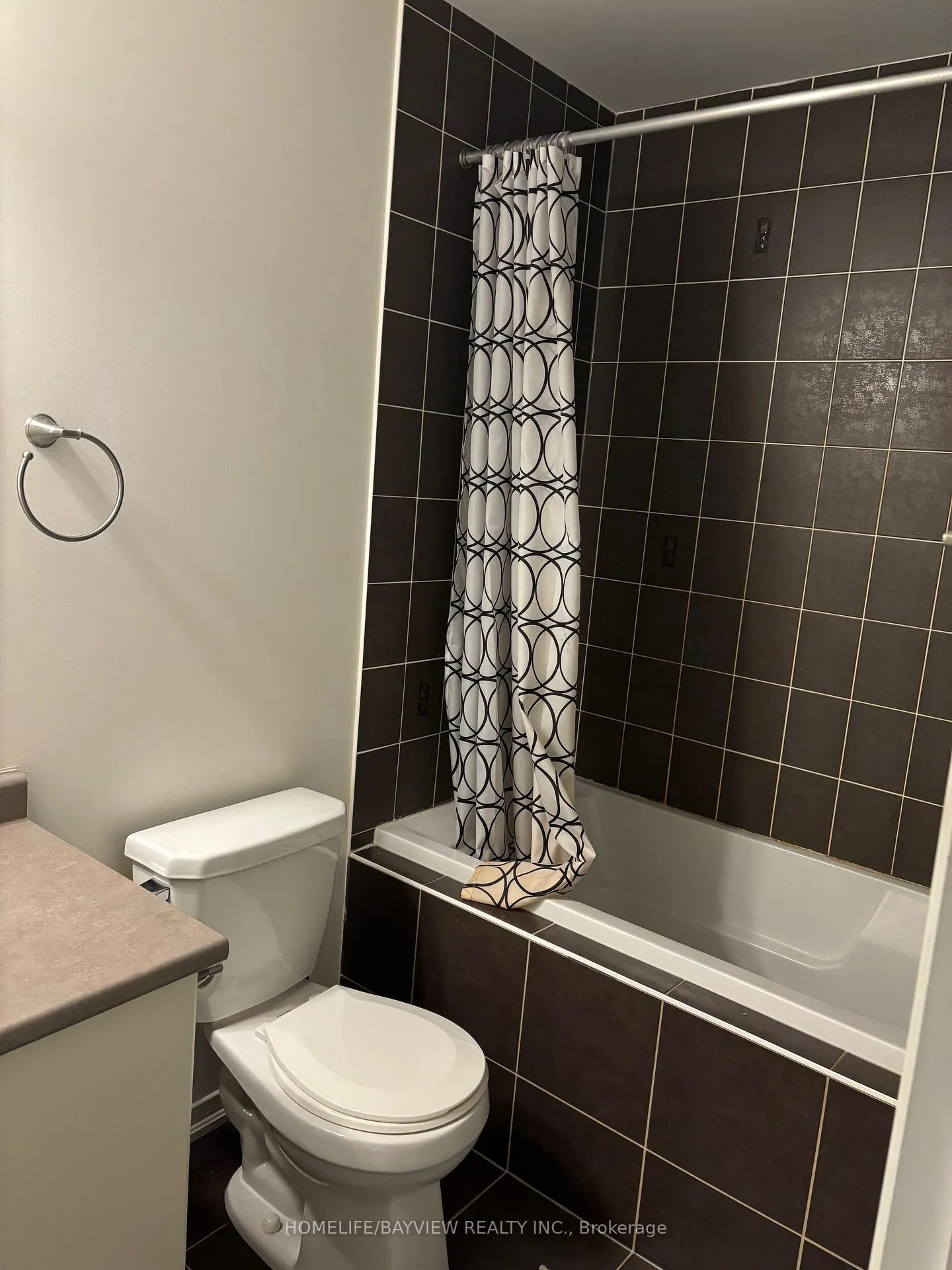 Photo 9 of 5241 Major Mackenzie Drive E, Markham, Berczy — HOMEH