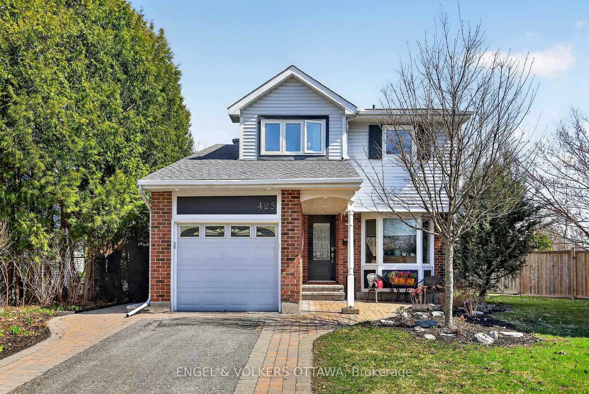 Photo 1 of 425 Tanager Bay, Ottawa, Chatelaine Village — HOMEH