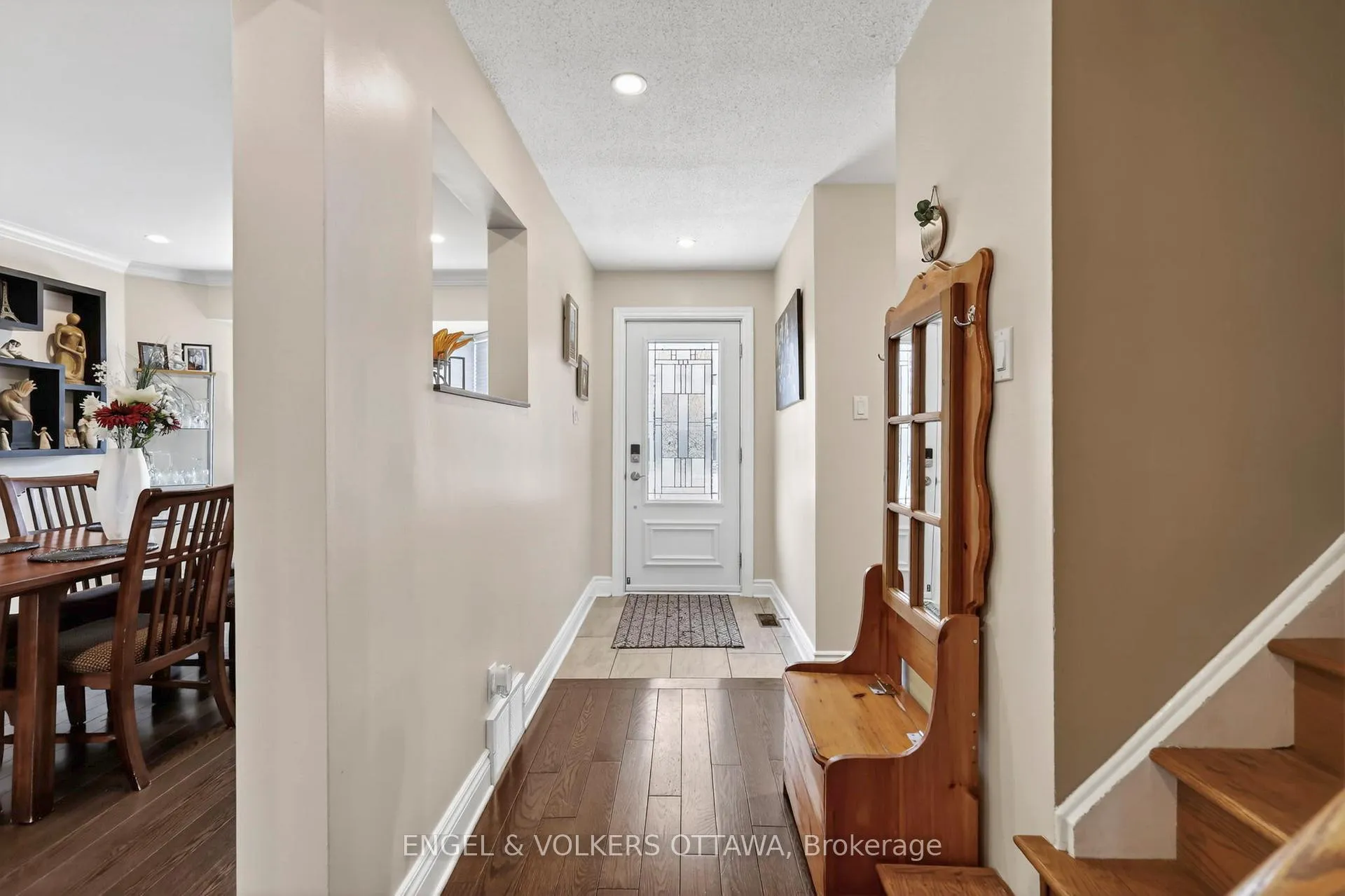 Photo 7 of 425 Tanager Bay, Ottawa, Chatelaine Village — HOMEH