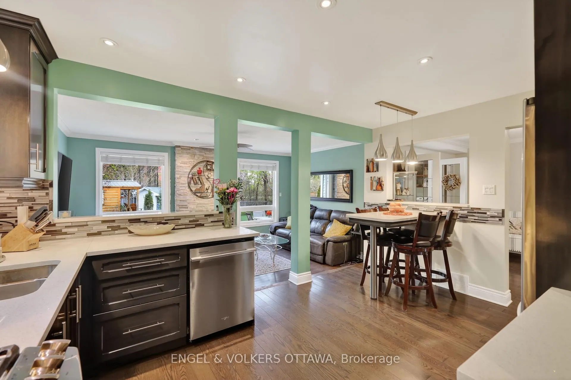 Photo 10 of 425 Tanager Bay, Ottawa, Chatelaine Village — HOMEH