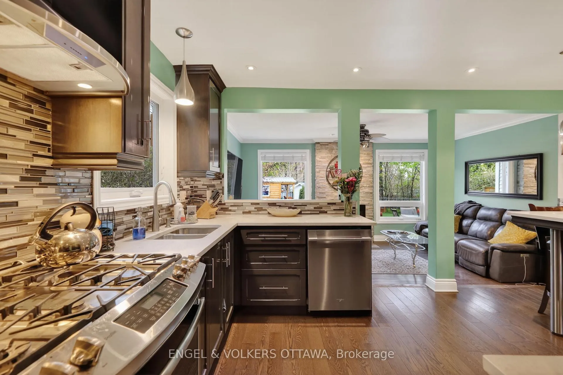 Photo 11 of 425 Tanager Bay, Ottawa, Chatelaine Village — HOMEH