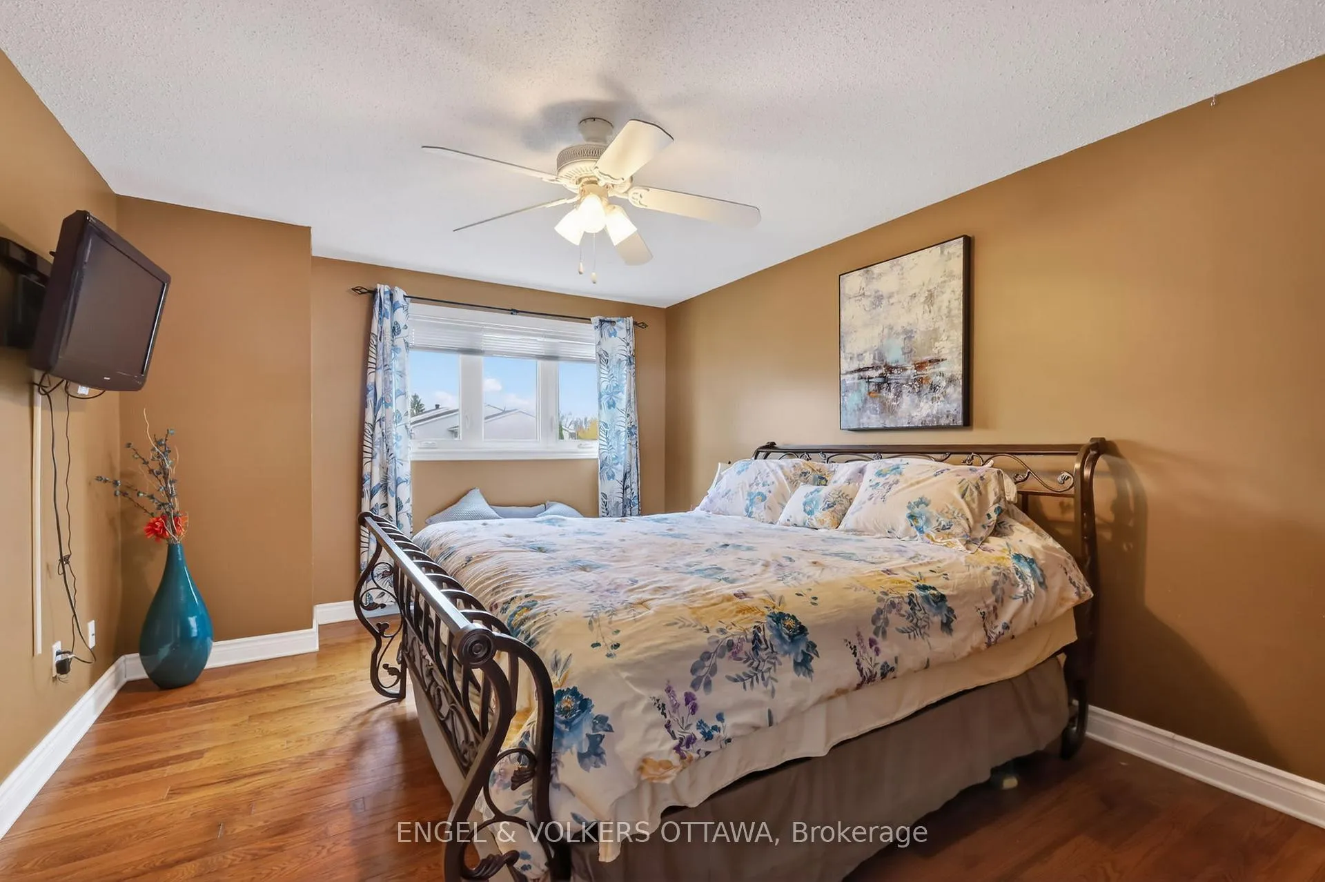 Photo 33 of 425 Tanager Bay, Ottawa, Chatelaine Village — HOMEH