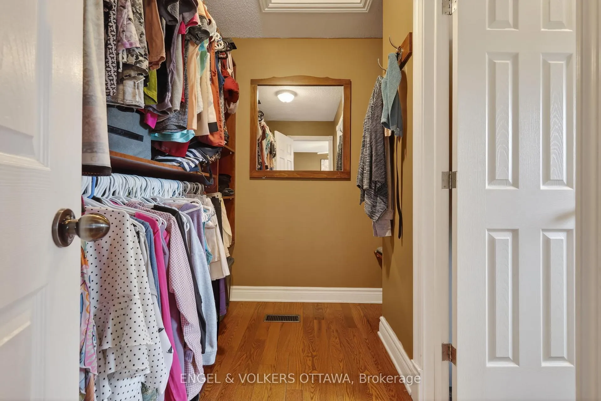 Photo 34 of 425 Tanager Bay, Ottawa, Chatelaine Village — HOMEH