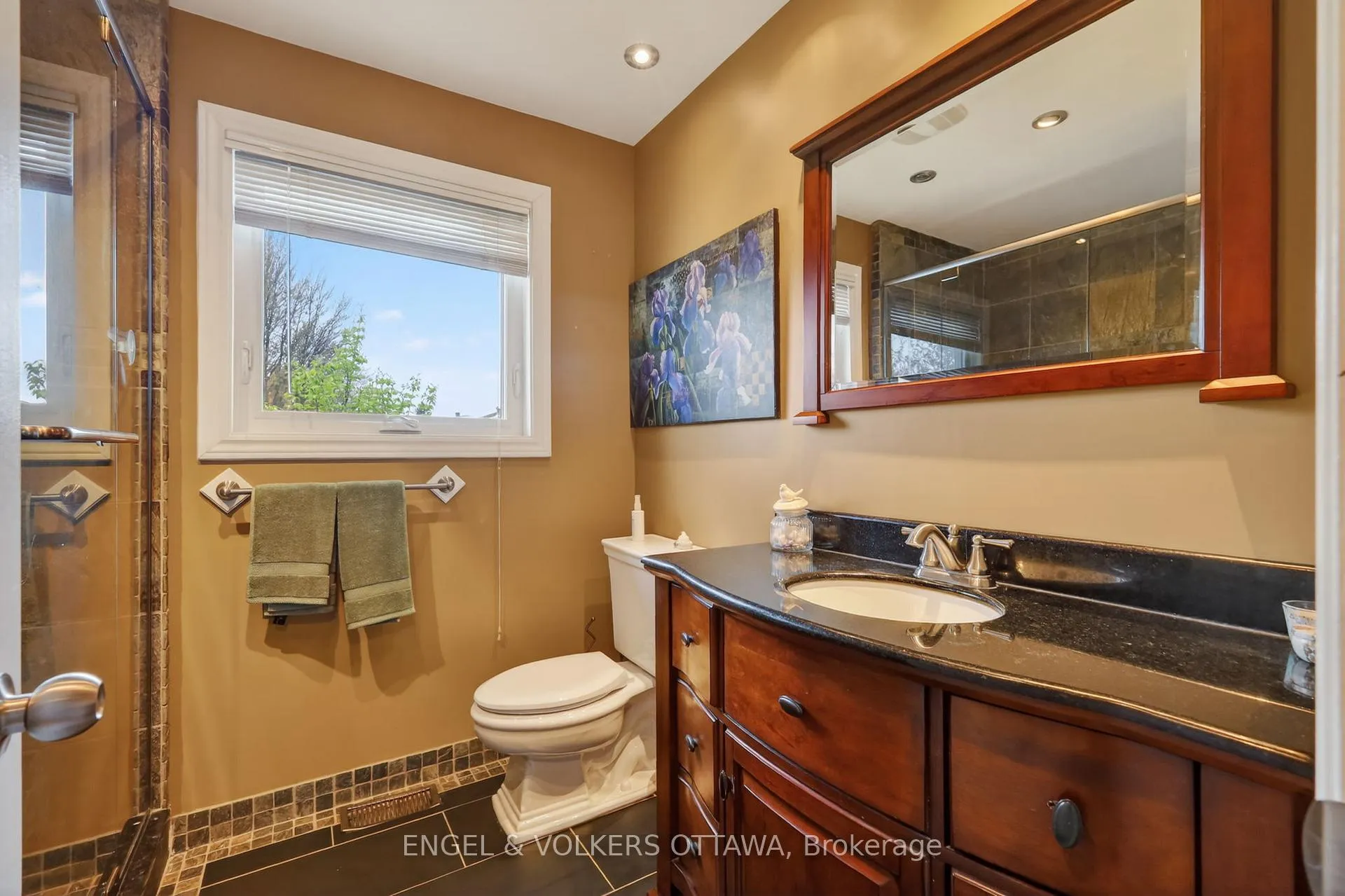 Photo 36 of 425 Tanager Bay, Ottawa, Chatelaine Village — HOMEH