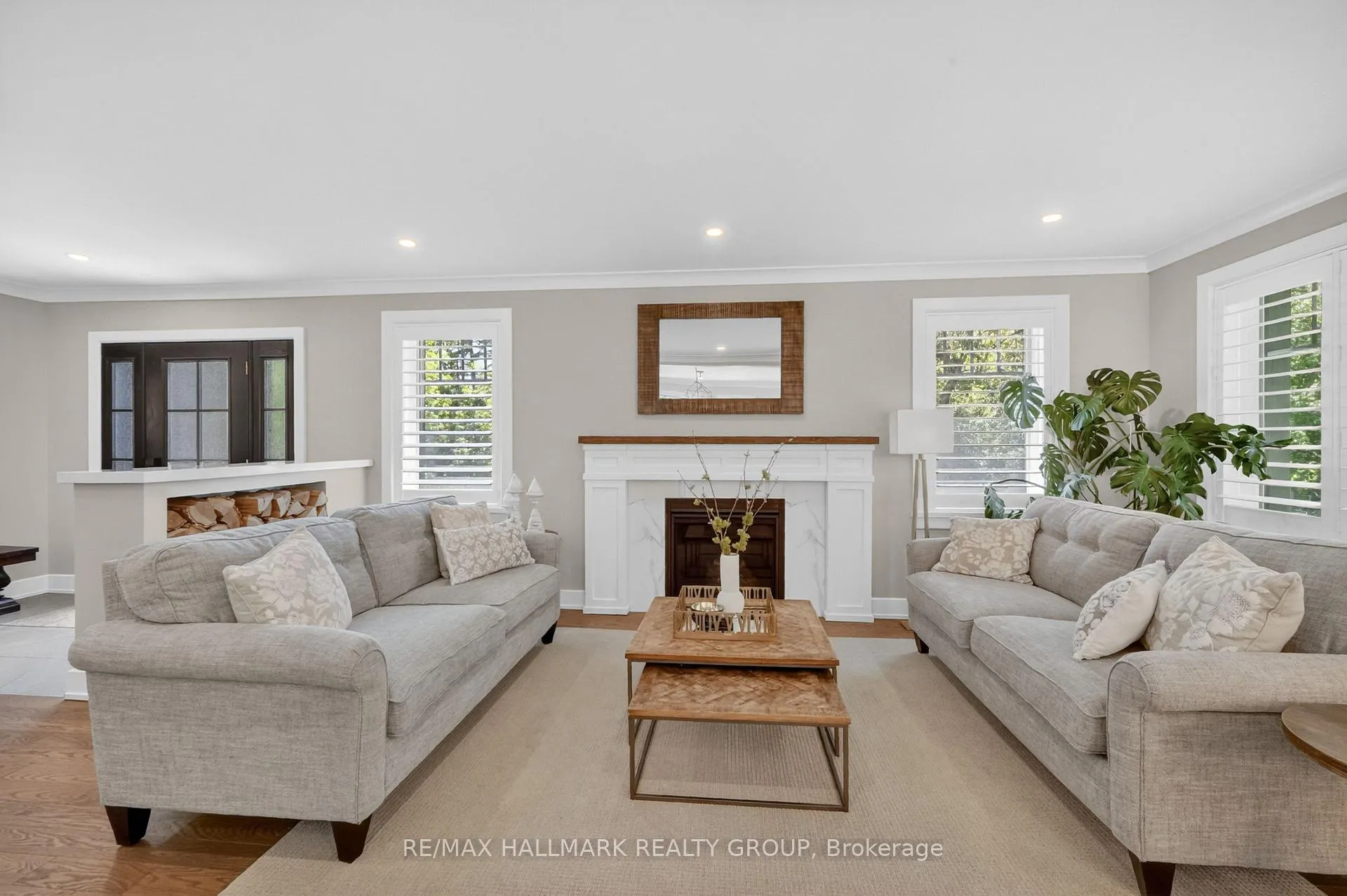 Photo 6 of 22 Cedar Road, Ottawa, Rothwell Heights — HOMEH