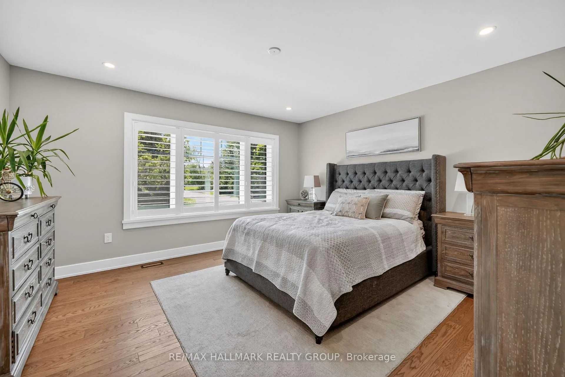 Photo 18 of 22 Cedar Road, Ottawa, Rothwell Heights — HOMEH