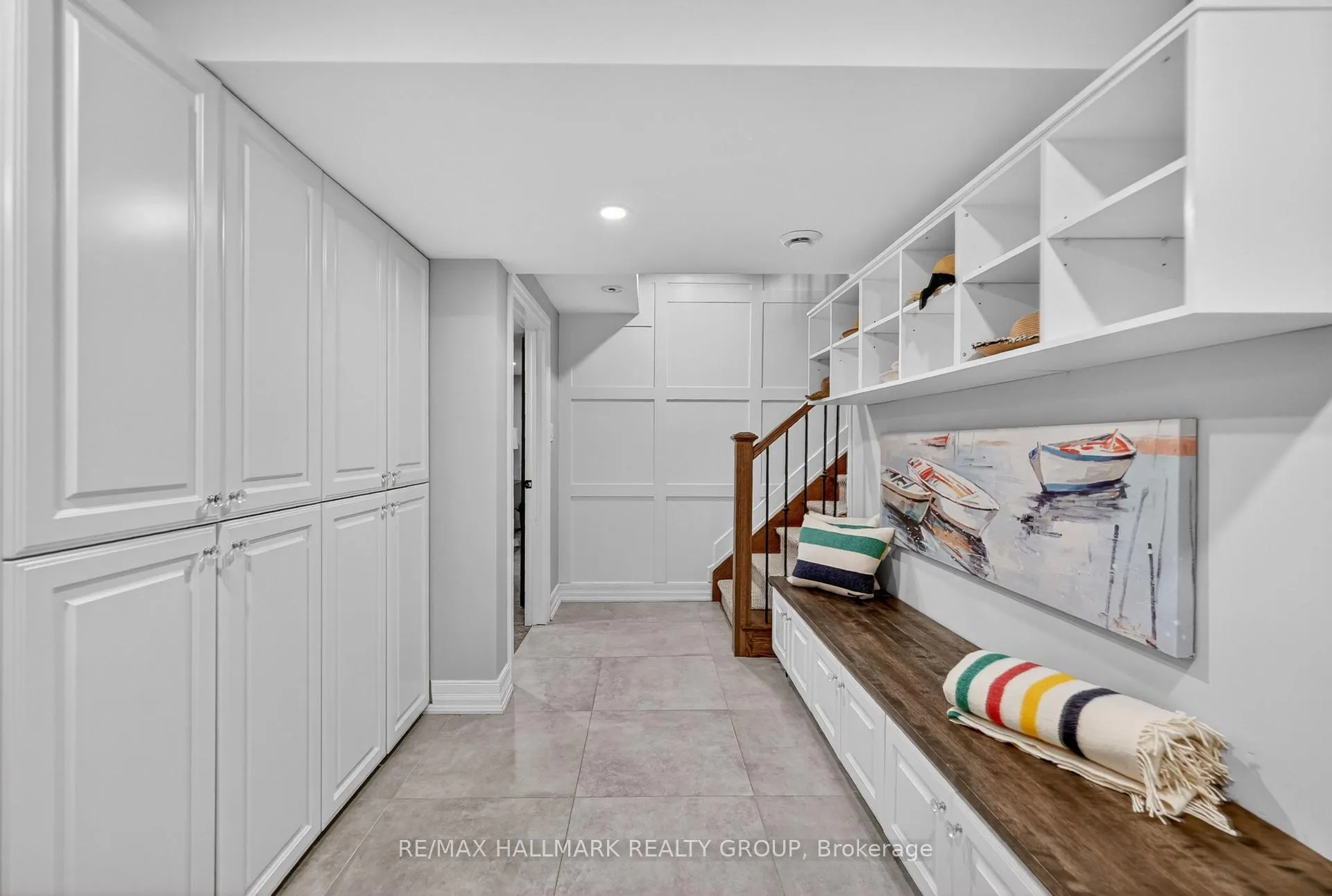 Photo 36 of 22 Cedar Road, Ottawa, Rothwell Heights — HOMEH