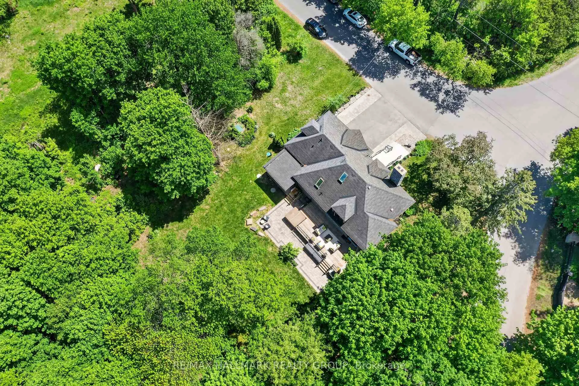 Photo 47 of 22 Cedar Road, Ottawa, Rothwell Heights — HOMEH