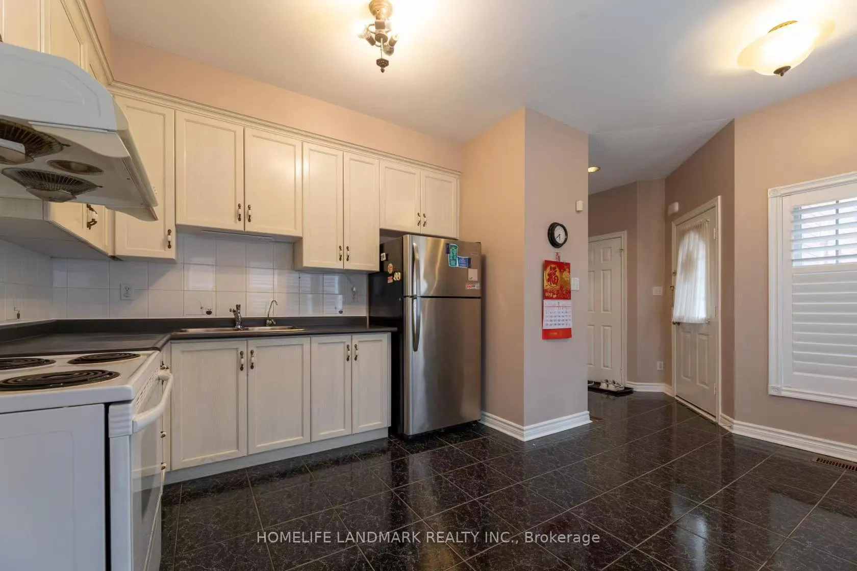 Photo 2 of 117 Macon Place, Markham, Milliken Mills West — HOMEH