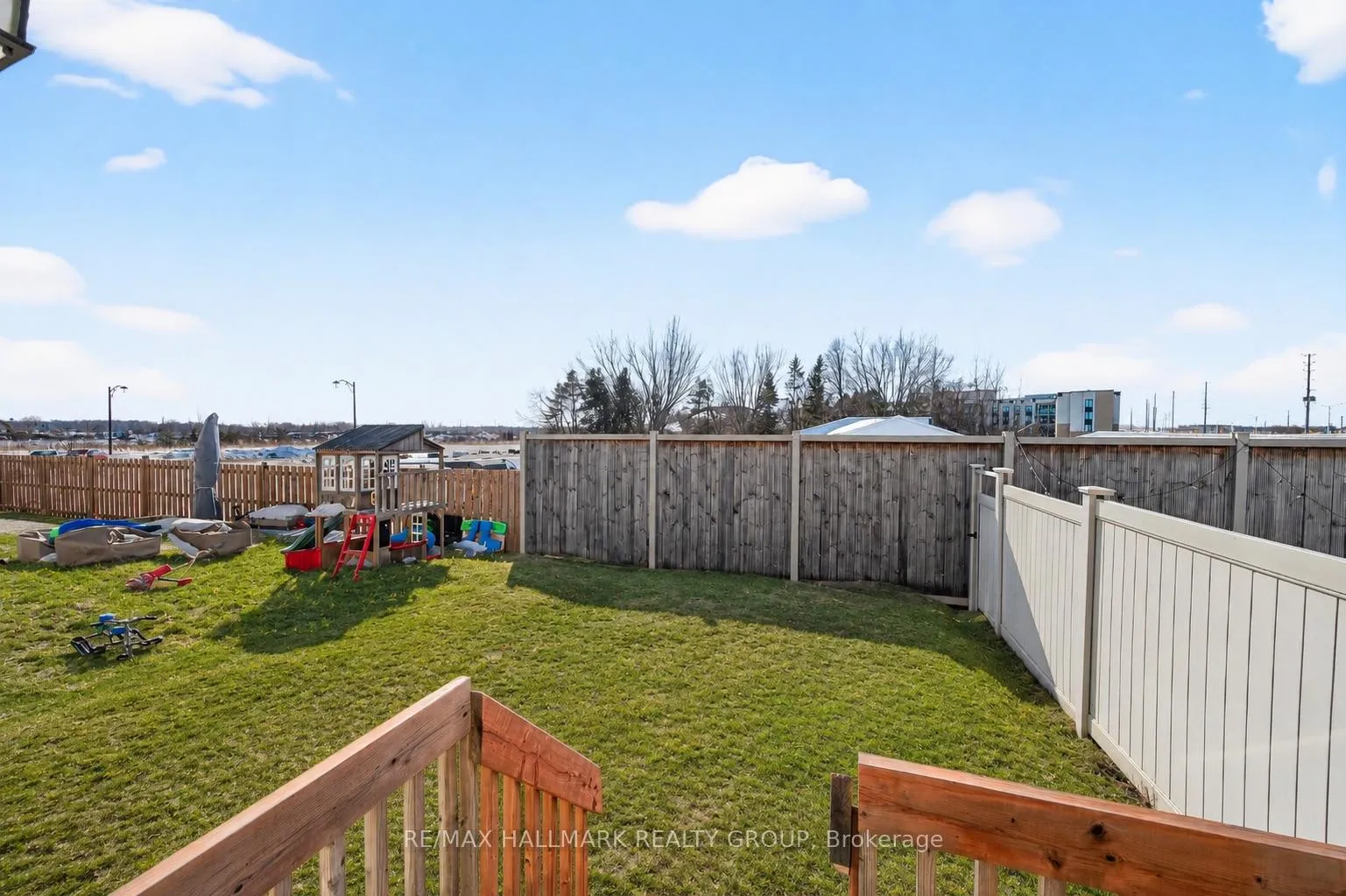 Photo 25 of 562 Clemency Crescent, Ottawa, Barrhaven - Heritage Park — HOMEH