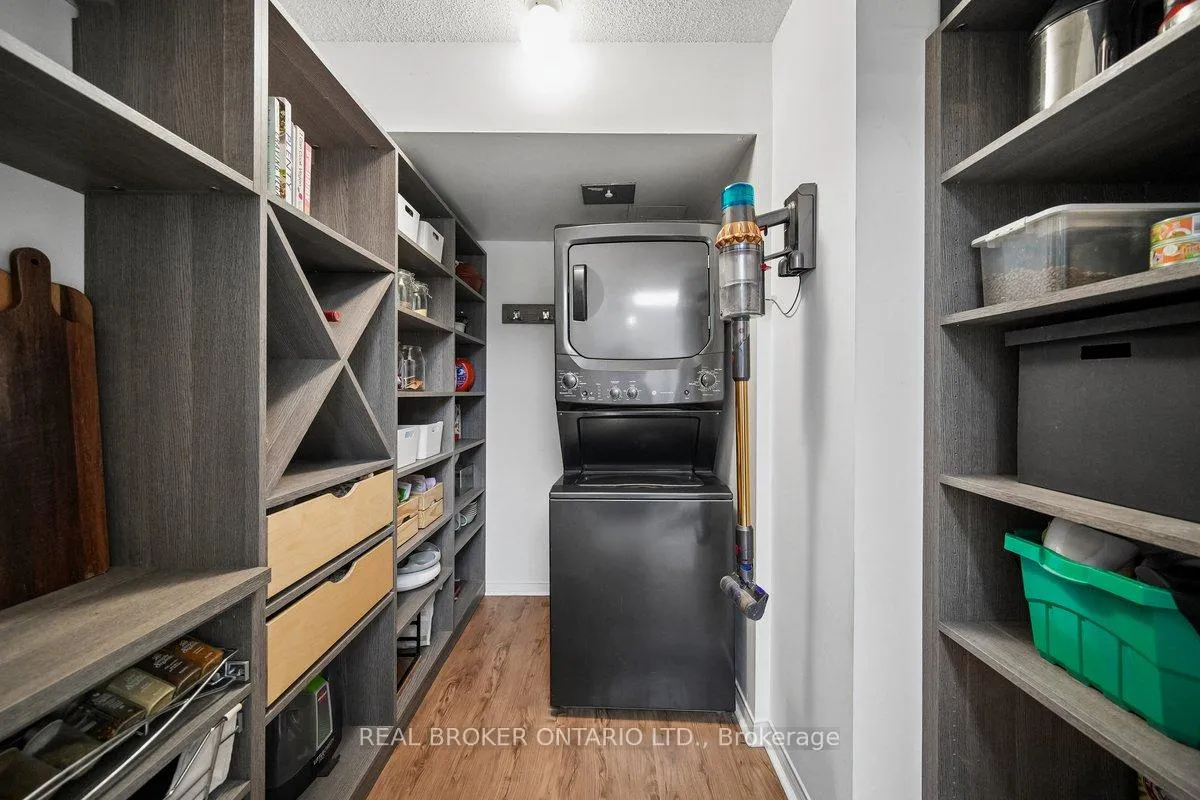 Photo 10 of Unit 503, 70 Mill Street, Toronto, Waterfront Communities — HOMEH