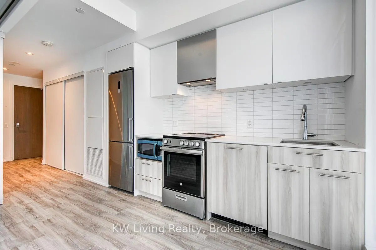 Photo 7 of Unit 921, 251 Jarvis Street, Toronto, Church-Yonge Corridor — HOMEH