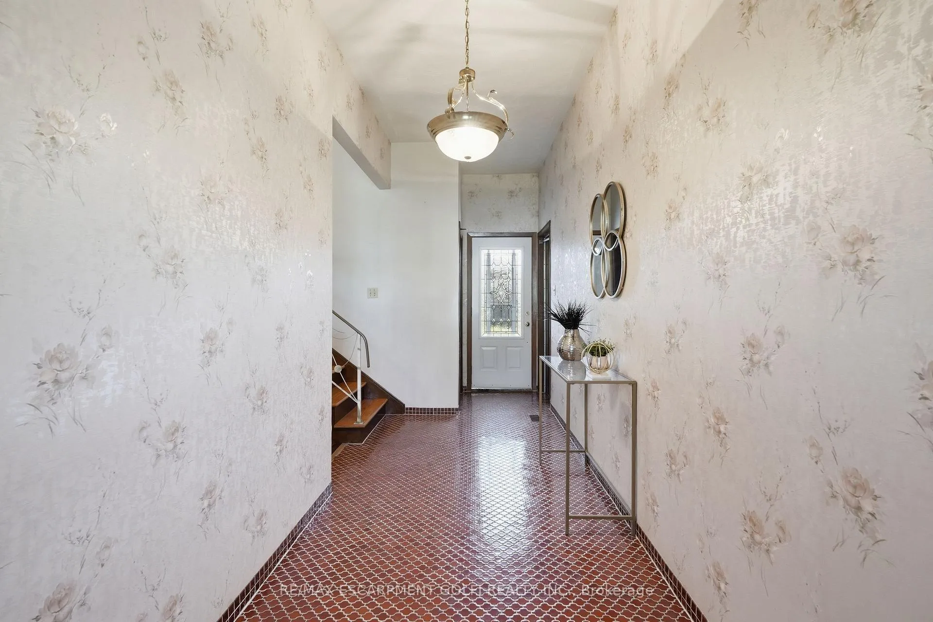 Photo 5 of 64 Eastbury Drive, Hamilton, Stoney Creek — HOMEH