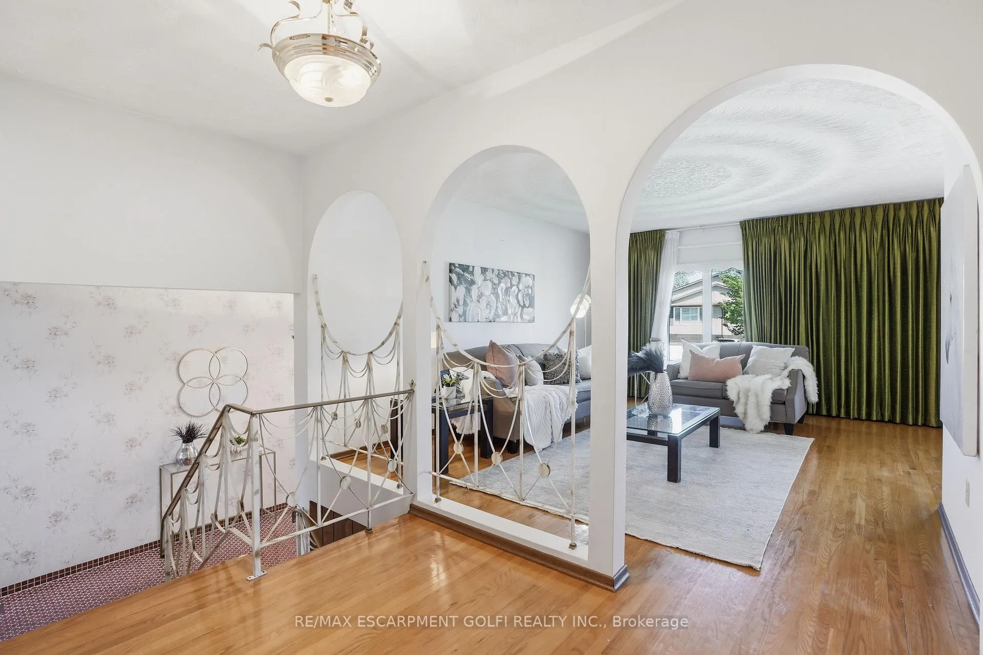 Photo 6 of 64 Eastbury Drive, Hamilton, Stoney Creek — HOMEH