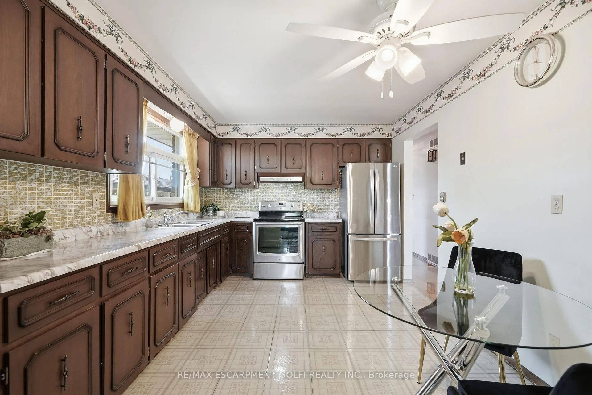 Photo 15 of 64 Eastbury Drive, Hamilton, Stoney Creek — HOMEH