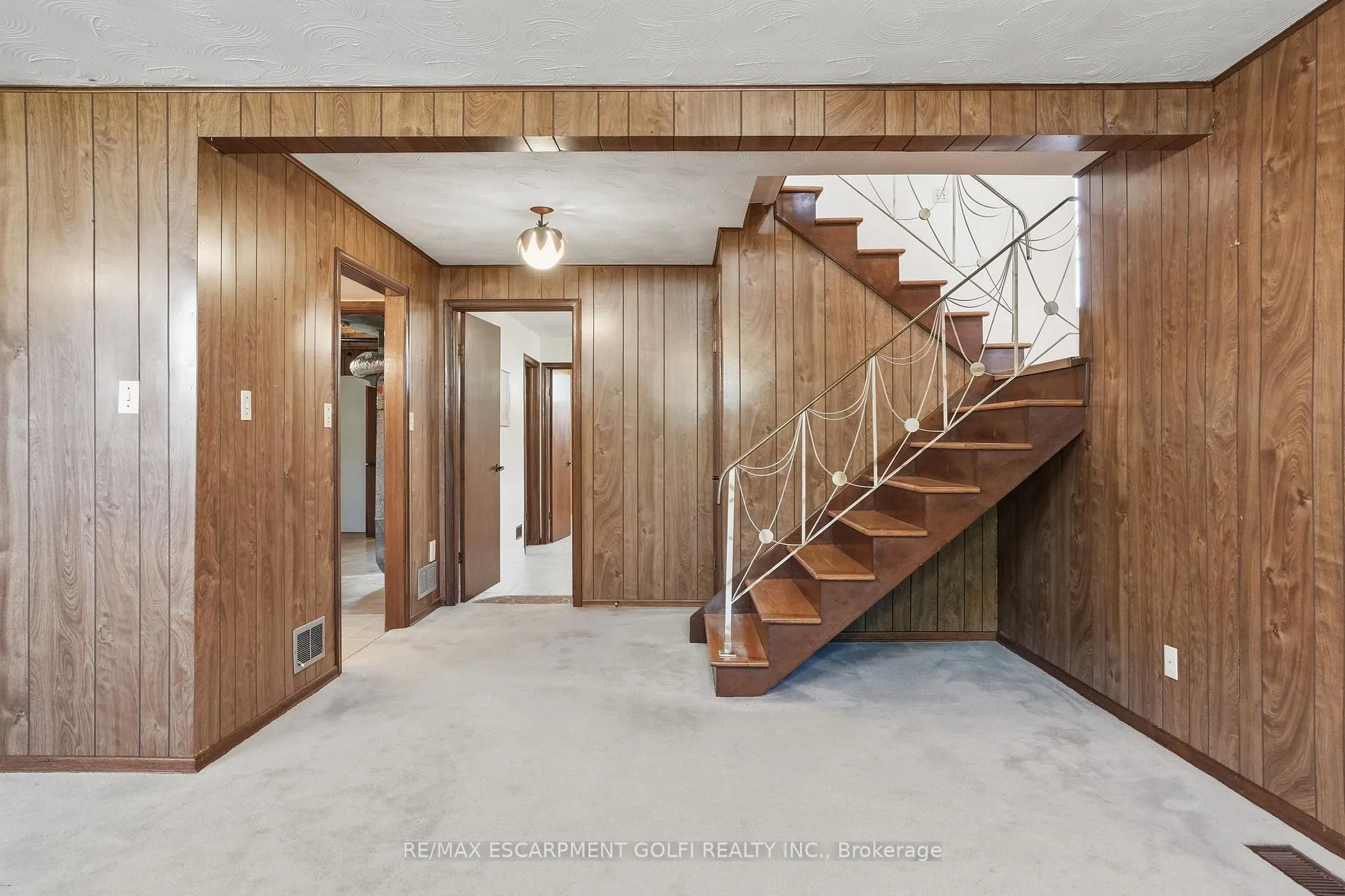 Photo 28 of 64 Eastbury Drive, Hamilton, Stoney Creek — HOMEH