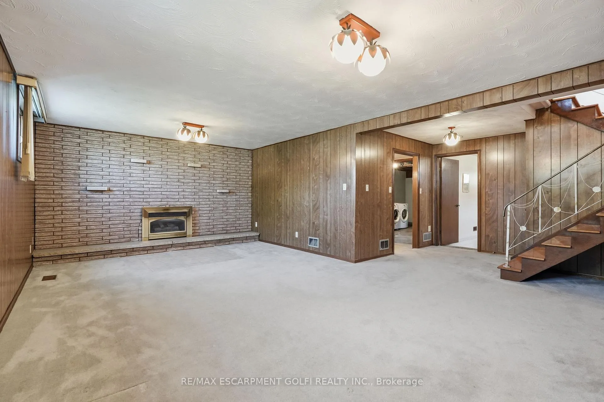 Photo 29 of 64 Eastbury Drive, Hamilton, Stoney Creek — HOMEH