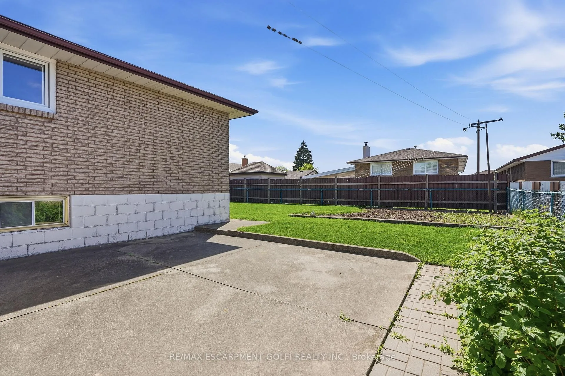 Photo 42 of 64 Eastbury Drive, Hamilton, Stoney Creek — HOMEH