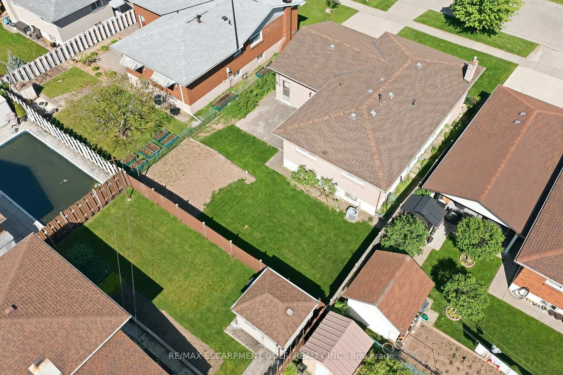 Photo 45 of 64 Eastbury Drive, Hamilton, Stoney Creek — HOMEH