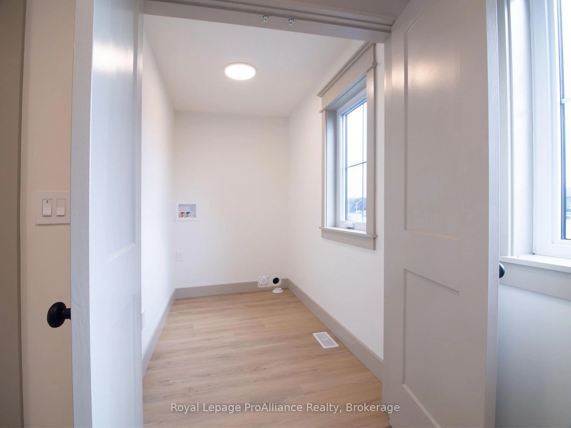 Photo 36 of 15 Willowbrook Street, Markham, Aileen-Willowbrook — HOMEH