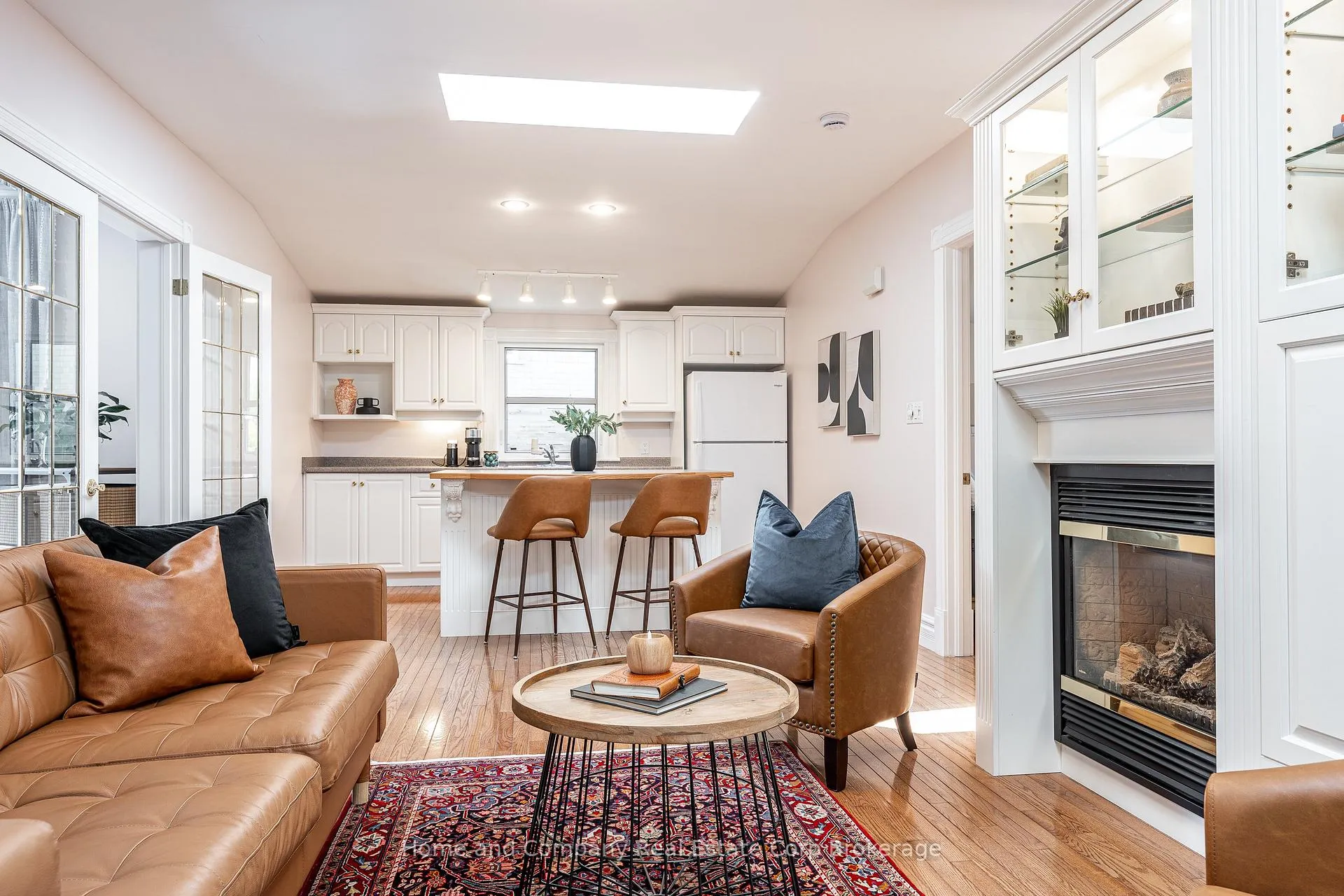 Photo 4 of 276 Woods Street, Stratford — HOMEH