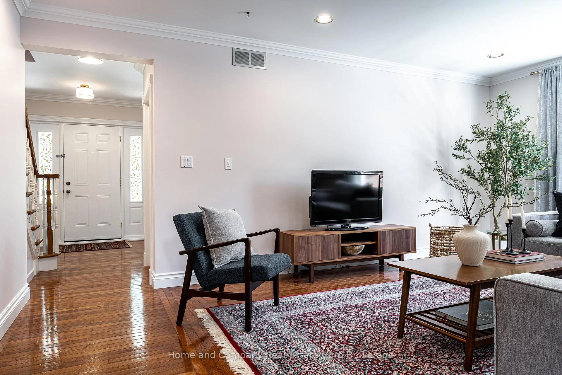 Photo 10 of 276 Woods Street, Stratford — HOMEH