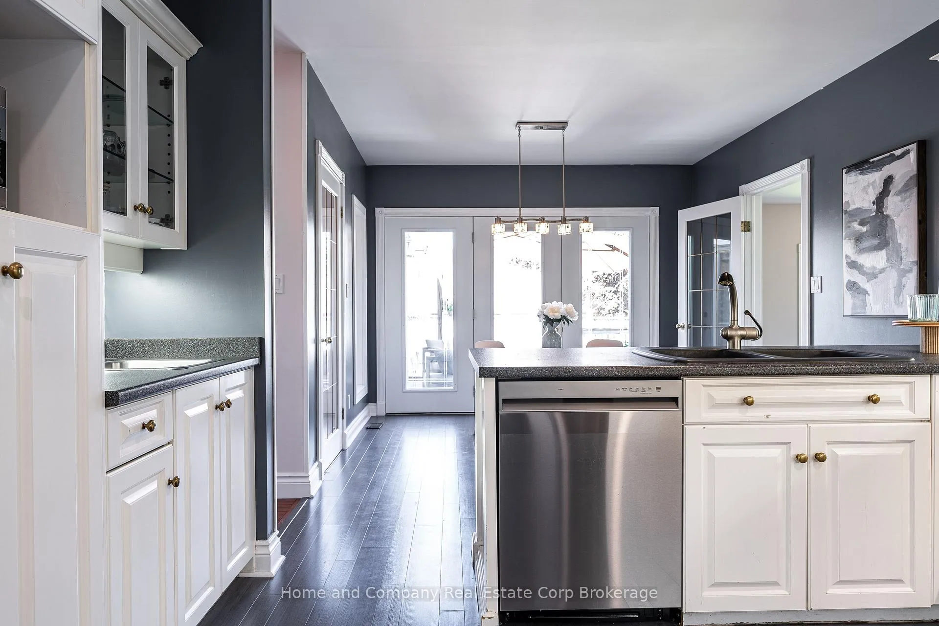 Photo 21 of 276 Woods Street, Stratford — HOMEH