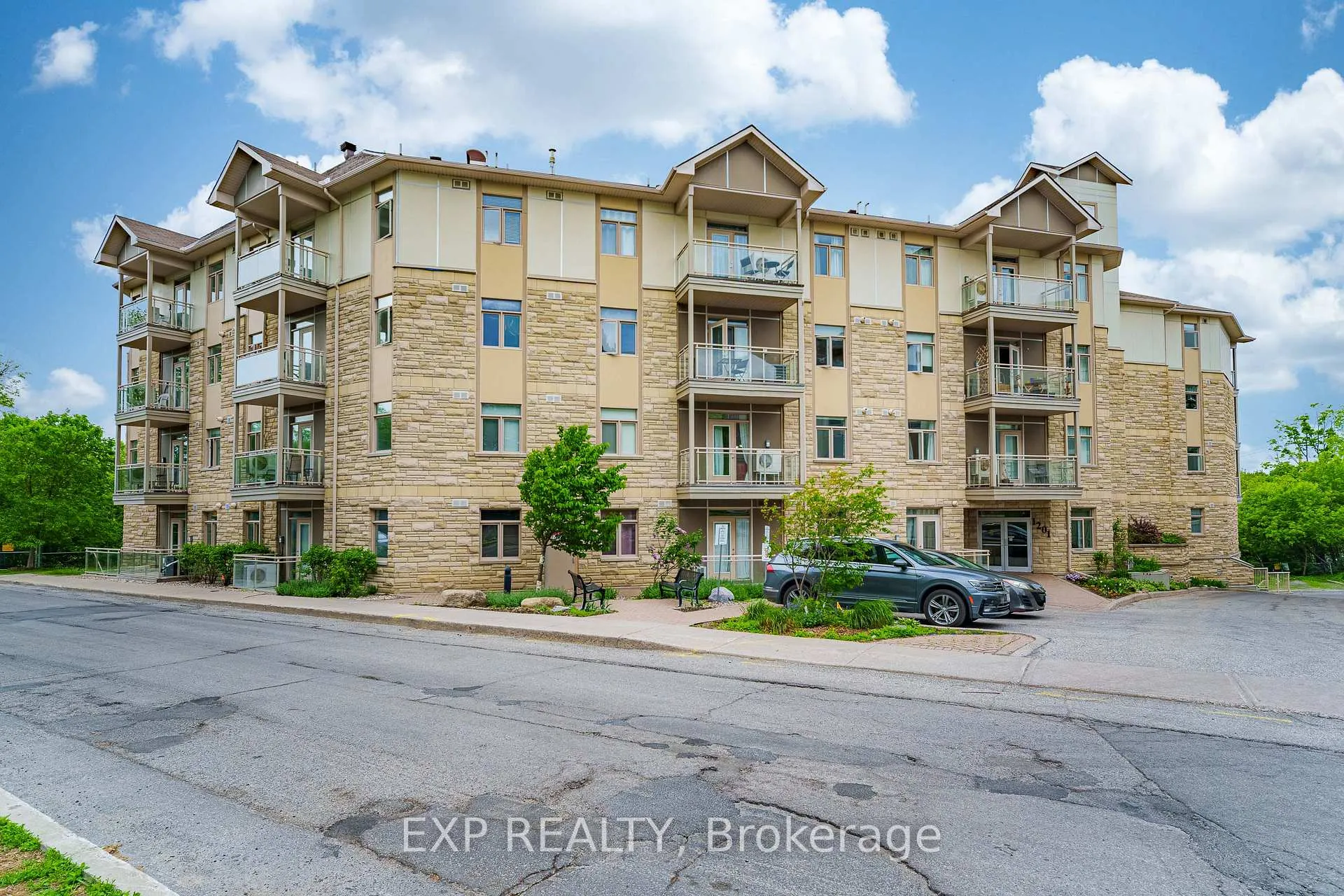 Photo 1 of Unit 408, 1201 Ohio Street, Ottawa, Billings Bridge — HOMEH