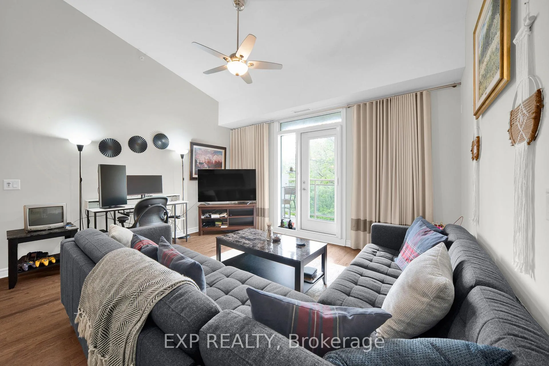 Photo 4 of Unit 408, 1201 Ohio Street, Ottawa, Billings Bridge — HOMEH