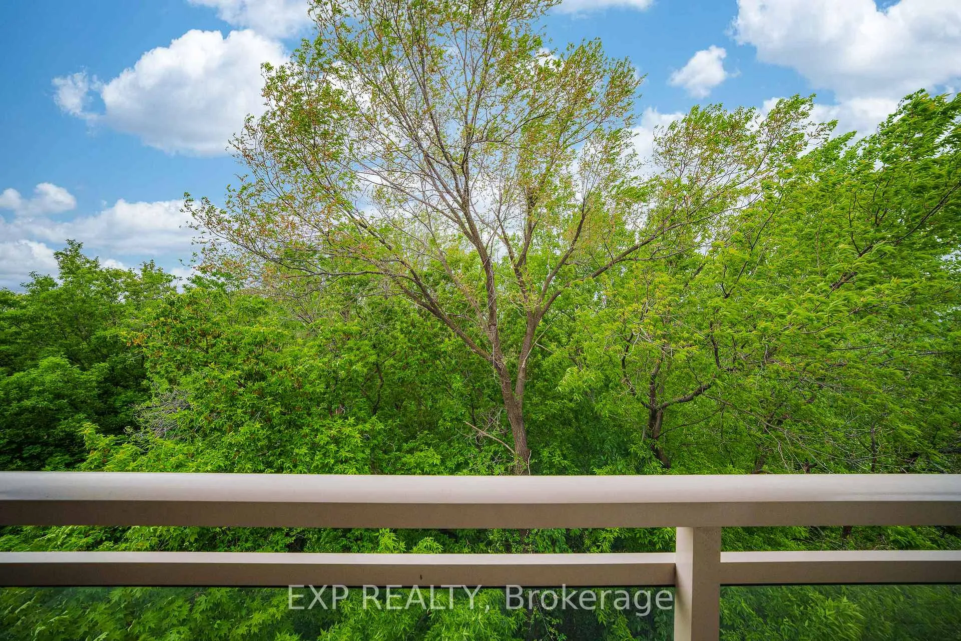 Photo 7 of Unit 408, 1201 Ohio Street, Ottawa, Billings Bridge — HOMEH