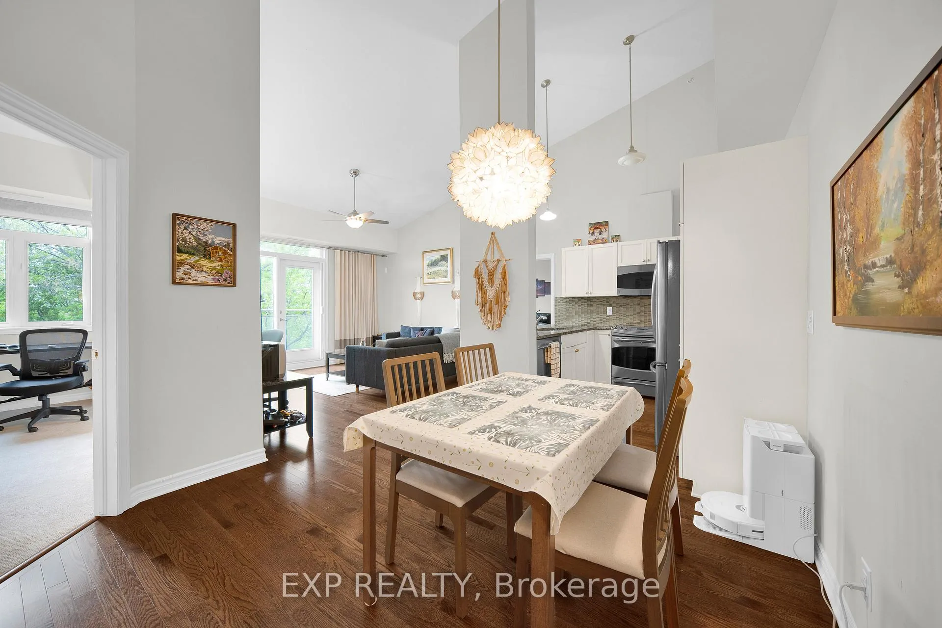 Photo 9 of Unit 408, 1201 Ohio Street, Ottawa, Billings Bridge — HOMEH