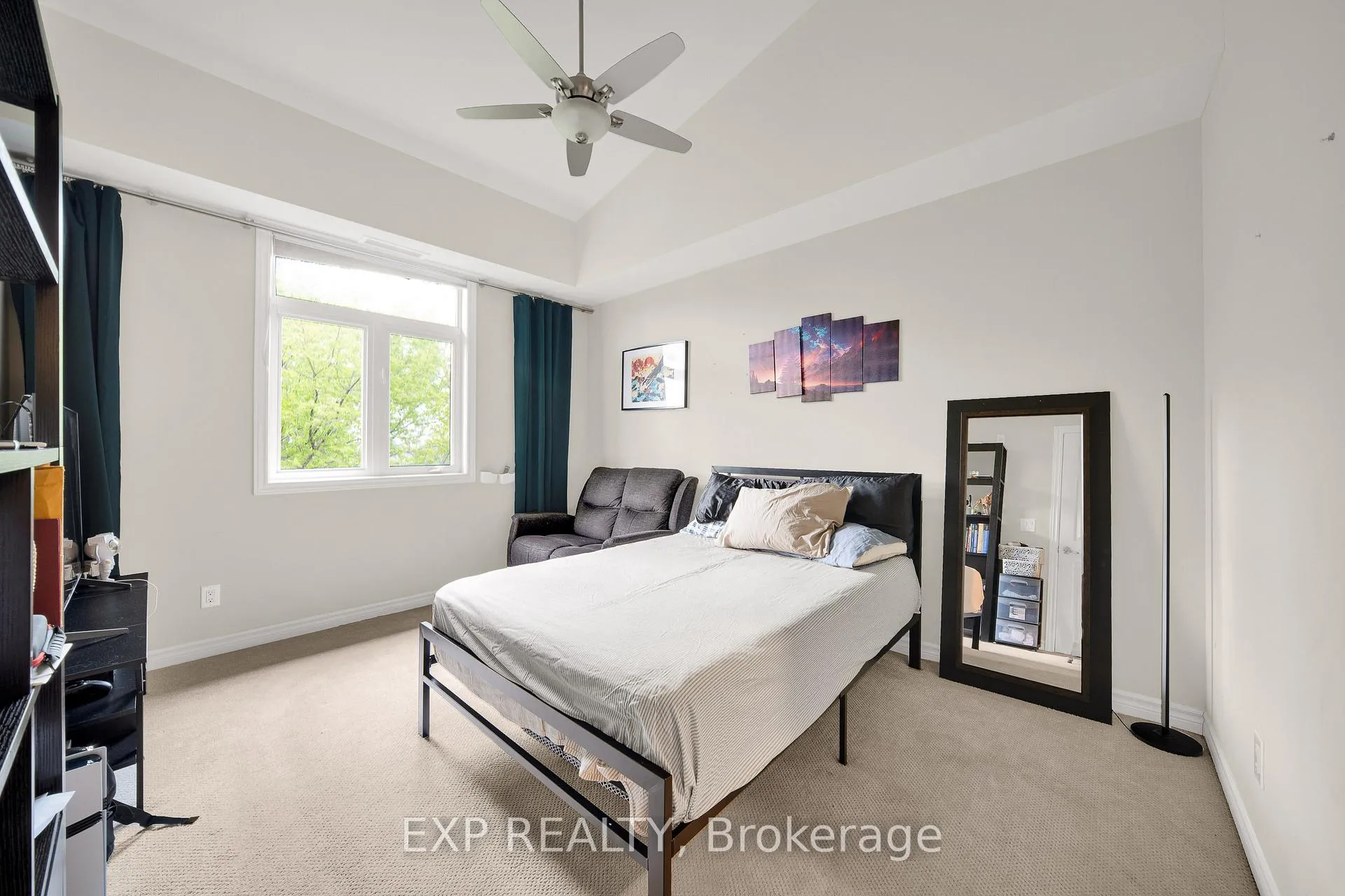 Photo 15 of Unit 408, 1201 Ohio Street, Ottawa, Billings Bridge — HOMEH