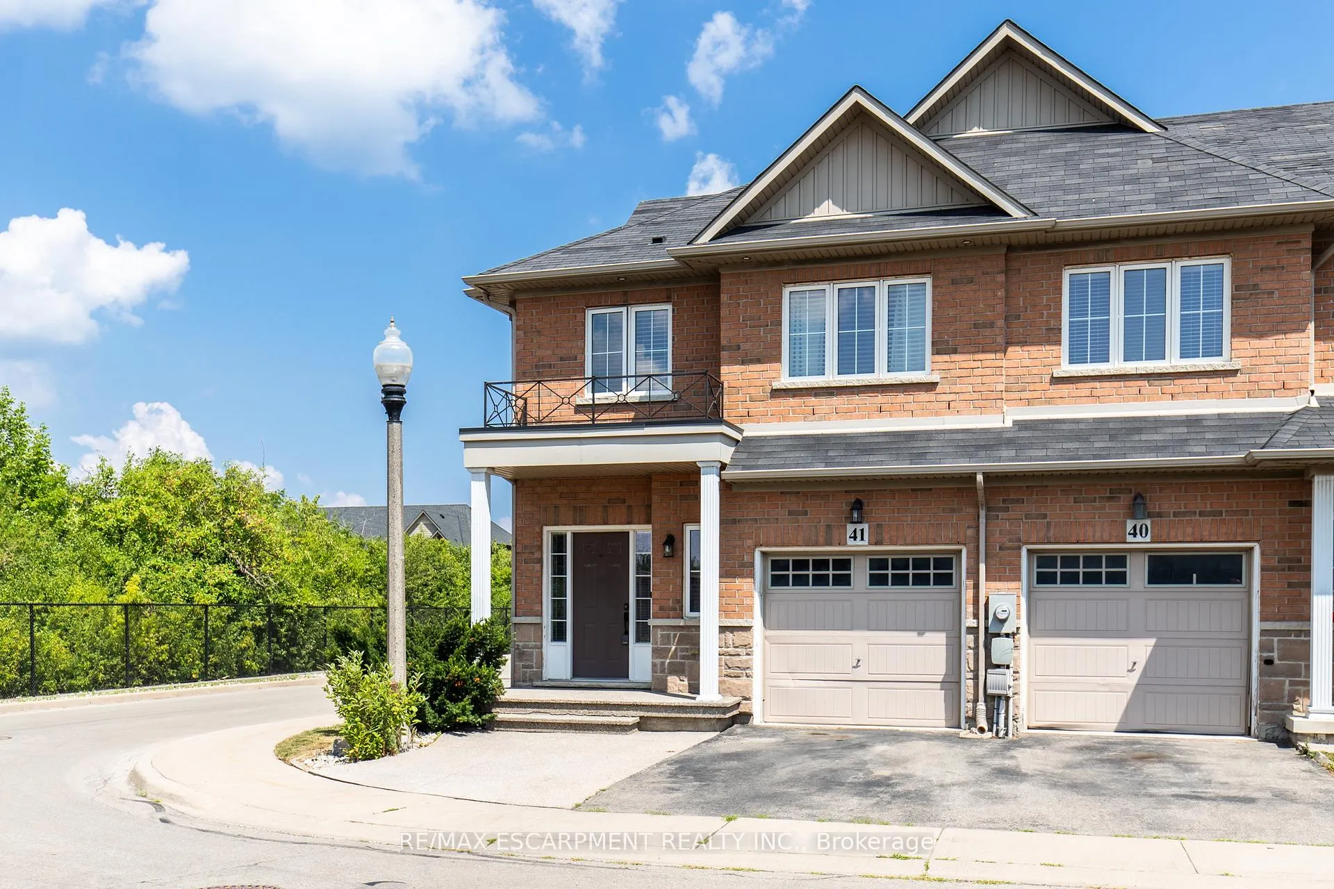 Photo 2 of Unit 41, 170 Palacebeach Trail, Hamilton, Stoney Creek — HOMEH