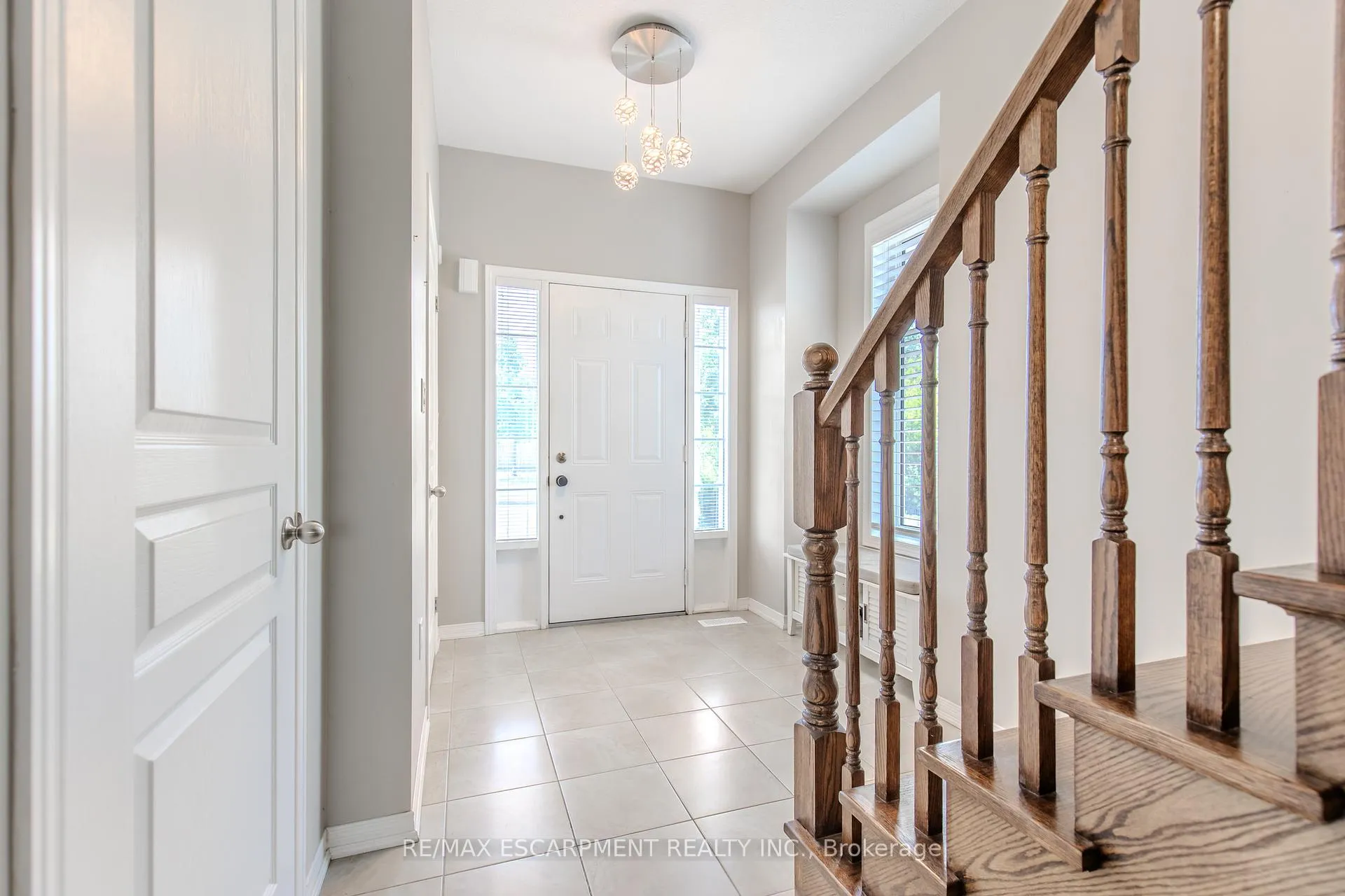 Photo 4 of Unit 41, 170 Palacebeach Trail, Hamilton, Stoney Creek — HOMEH