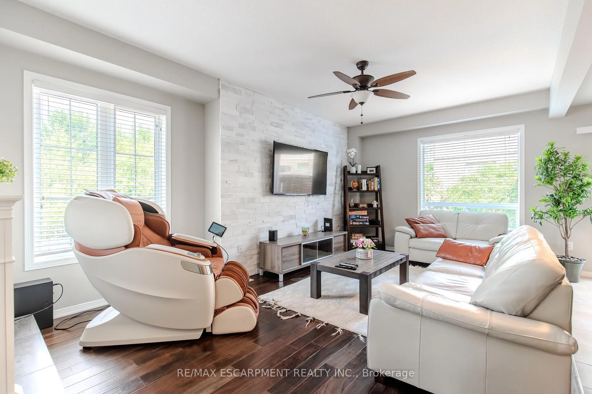 Photo 7 of Unit 41, 170 Palacebeach Trail, Hamilton, Stoney Creek — HOMEH