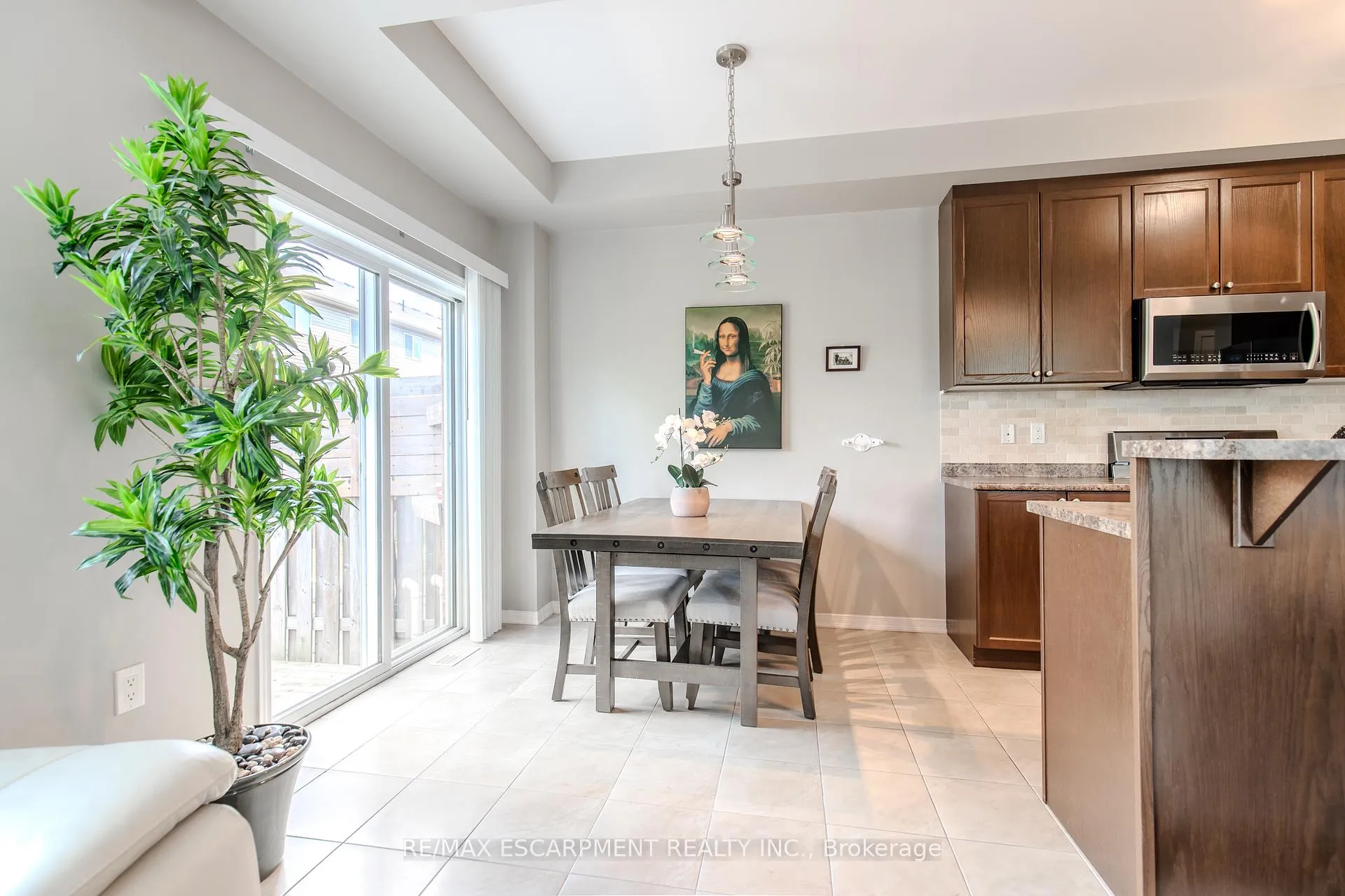 Photo 9 of Unit 41, 170 Palacebeach Trail, Hamilton, Stoney Creek — HOMEH