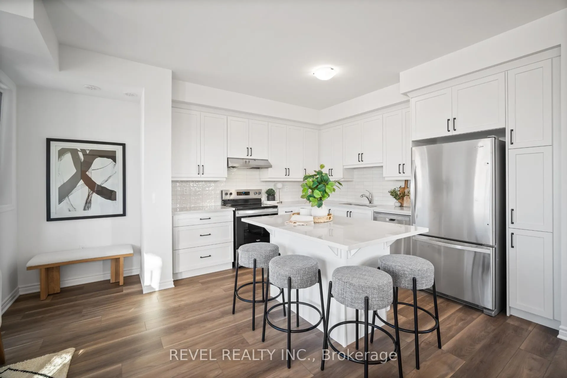 Photo 7 of 22 Varsity Drive, Brampton, Northwest Brampton — HOMEH
