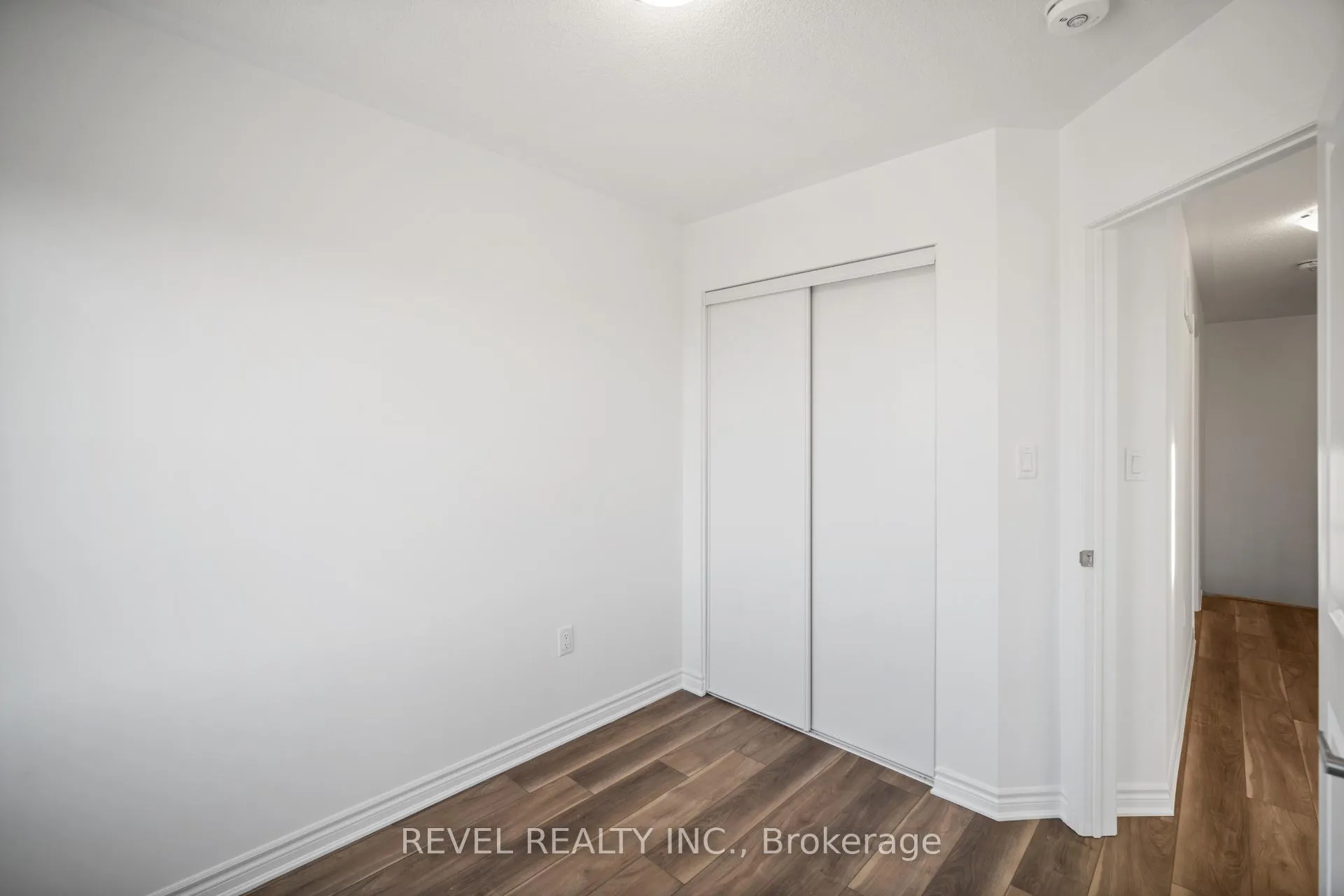 Photo 39 of 22 Varsity Drive, Brampton, Northwest Brampton — HOMEH